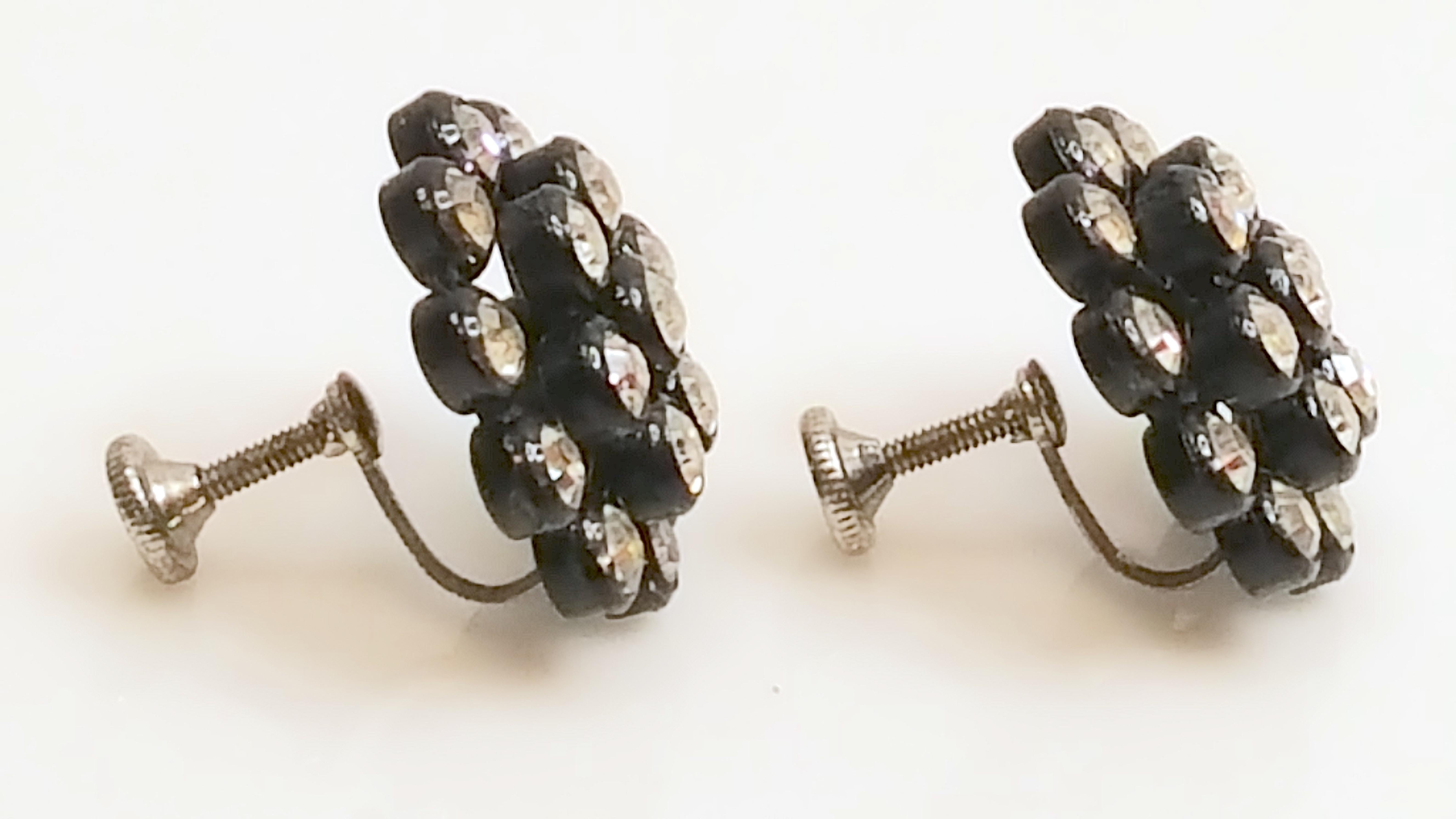 Antike französische Art-Déco-Ohrringe mit schwarzem Kugelmotiv und Kristall in Spiralform für Damen oder Herren im Angebot