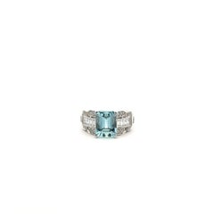 Artdeco Aquamarin-Diamantring aus 18-karätigem Weißgold für Sie