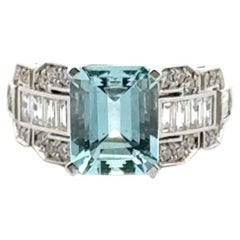 Artdeco Aquamarin-Diamantring aus 18-karätigem Weißgold für Sie