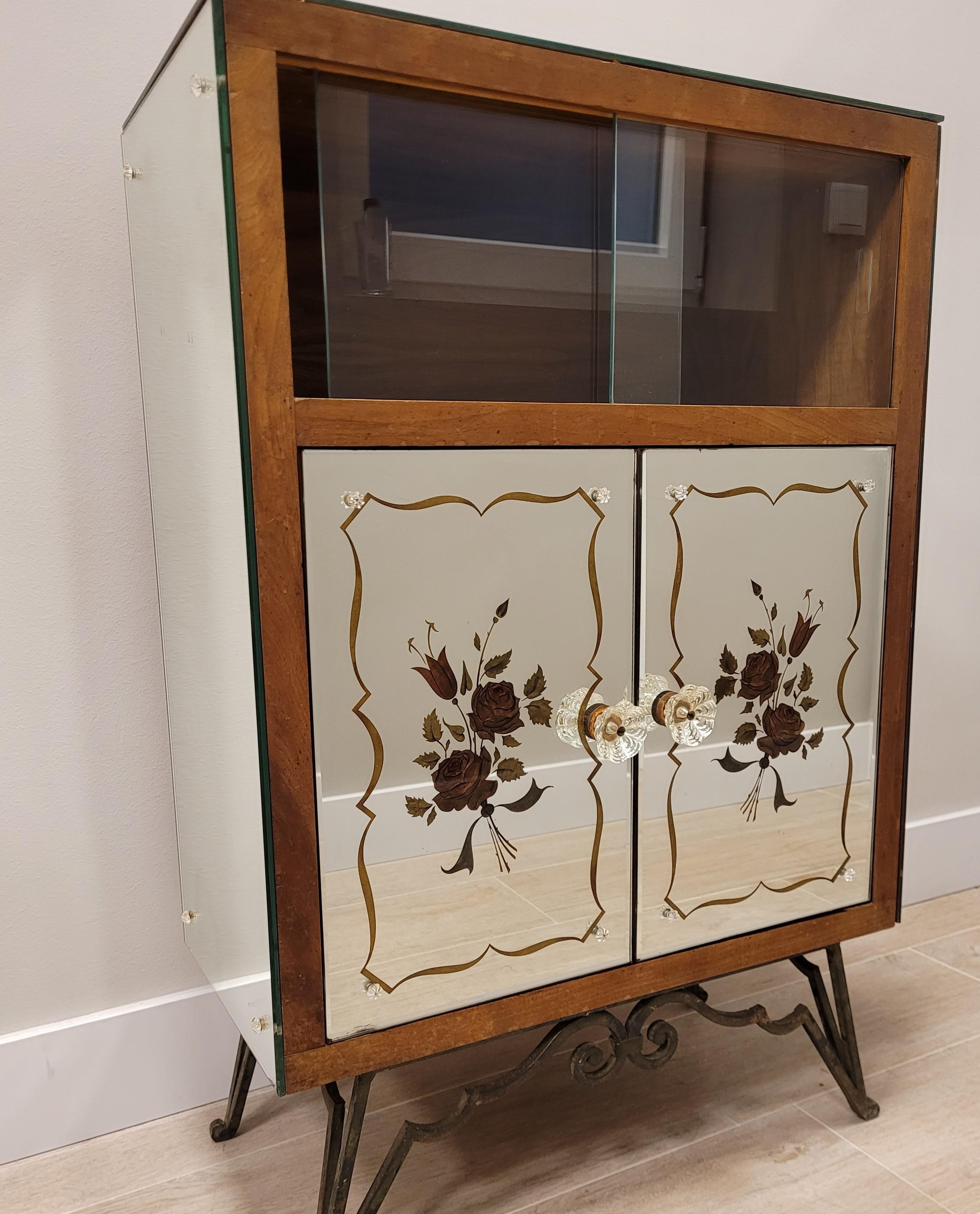Art Deco Artdeco Italian Crystal Cabinet, Bookcases, Endtable