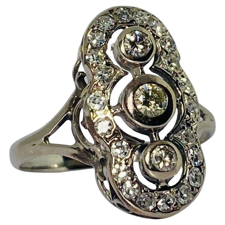Artdeco Princess White Golden Ring 14 Carat with Rose Cut Diamonds