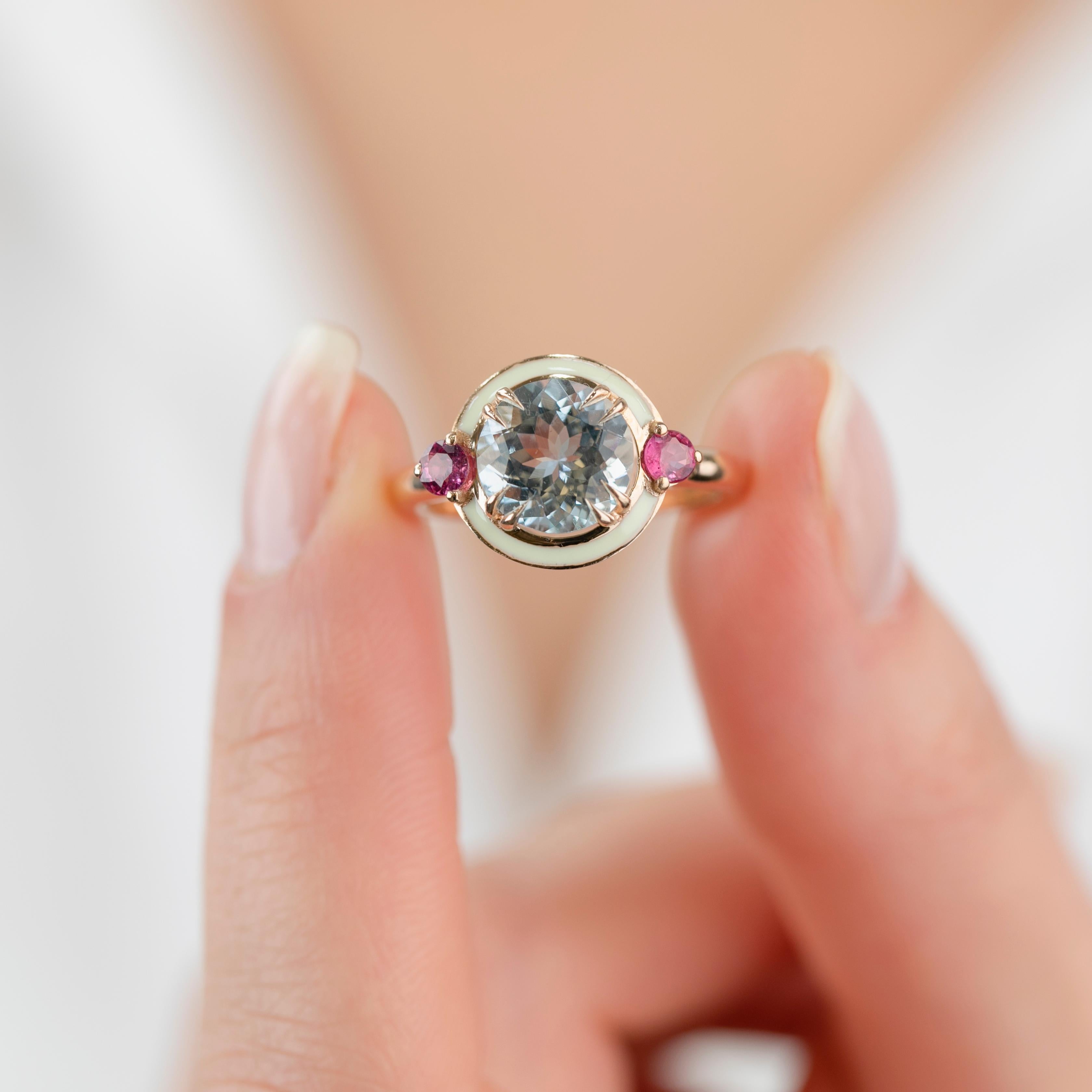 Round Cut 14k Solid Gold Artdeco Style 3 Carat Aquamarine and  Ruby Enemal Cocktail Ring For Sale