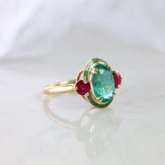 Artdeco Stil Smaragd Cocktail Ring:: Smaragd und Rubin mit grünem Emaille Ring
