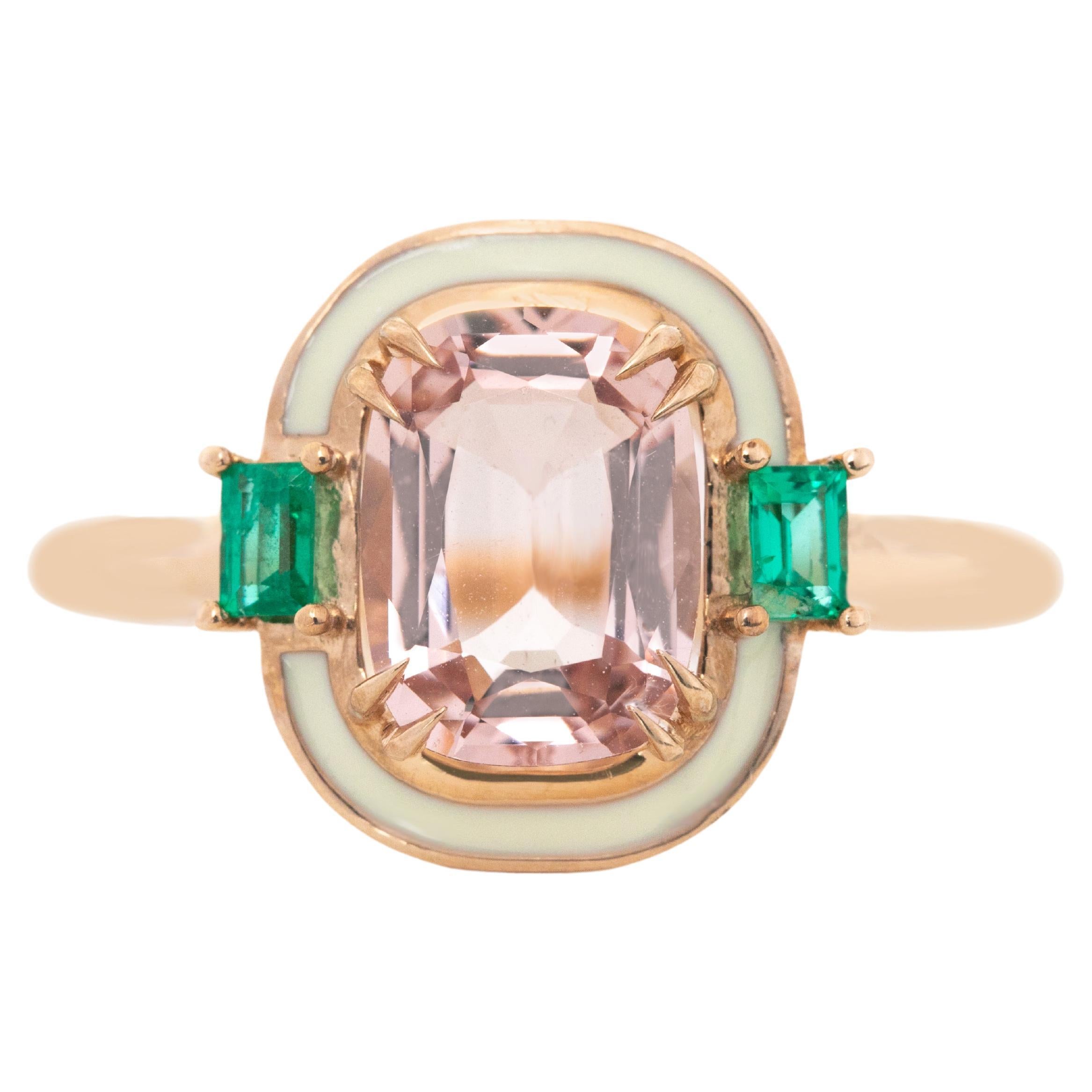 Bague cocktail de style Artdeco en or 14 carats émaillé avec morganite et émeraude