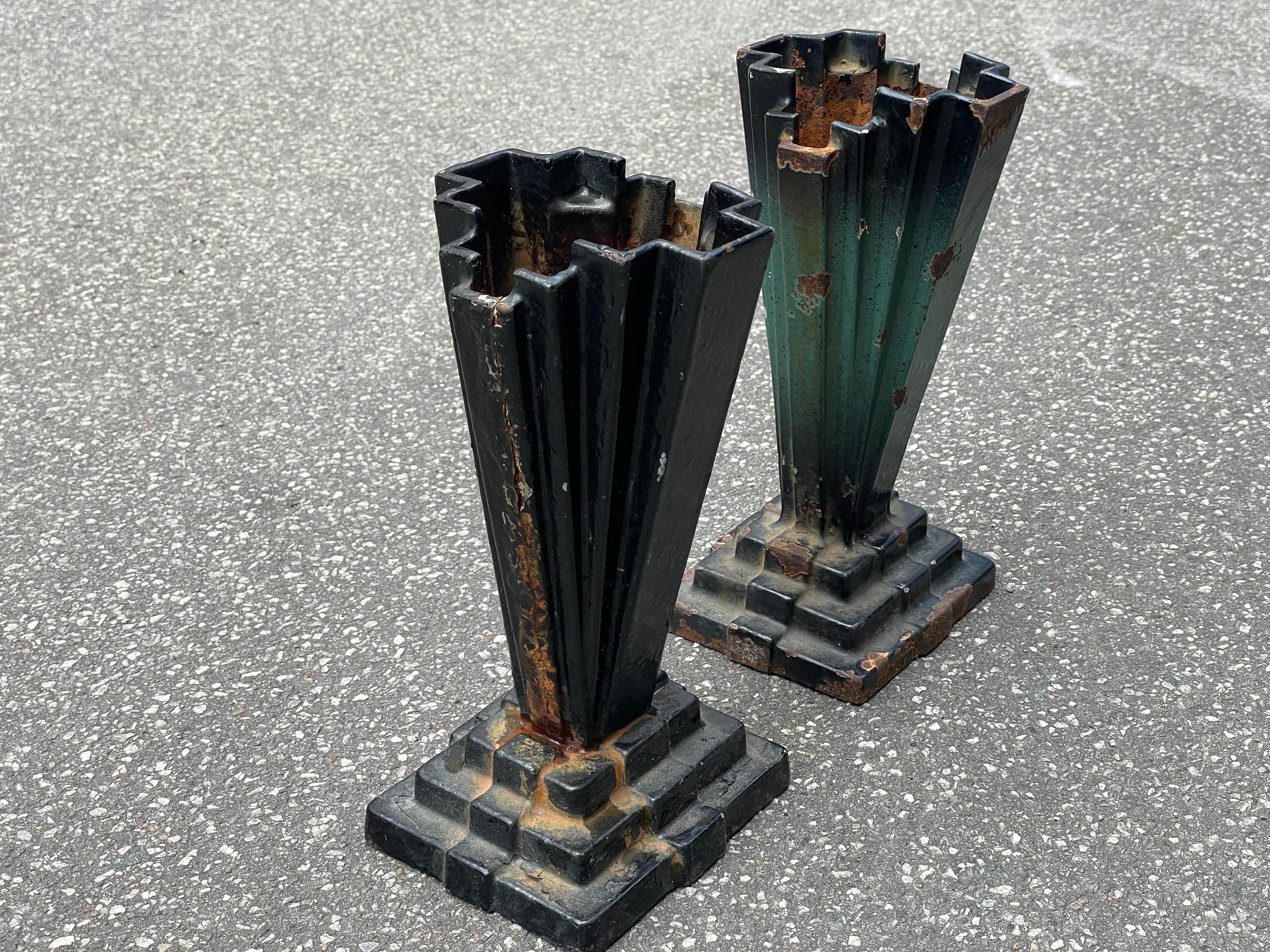 Swedish Artdeco swedish Husqvarna cast iron mortuary vases from the 1920´s For Sale