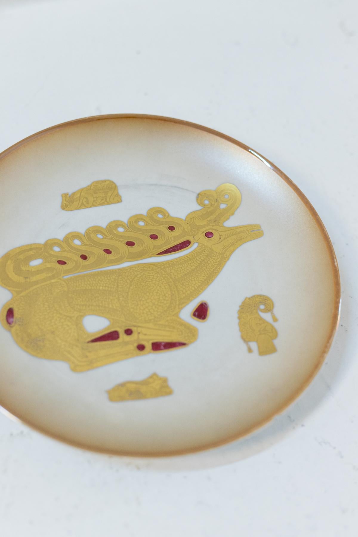 Cinq assiettes en porcelaine Arte Morbelli avec inserts dorés 24 carats Bon état - En vente à Milano, IT