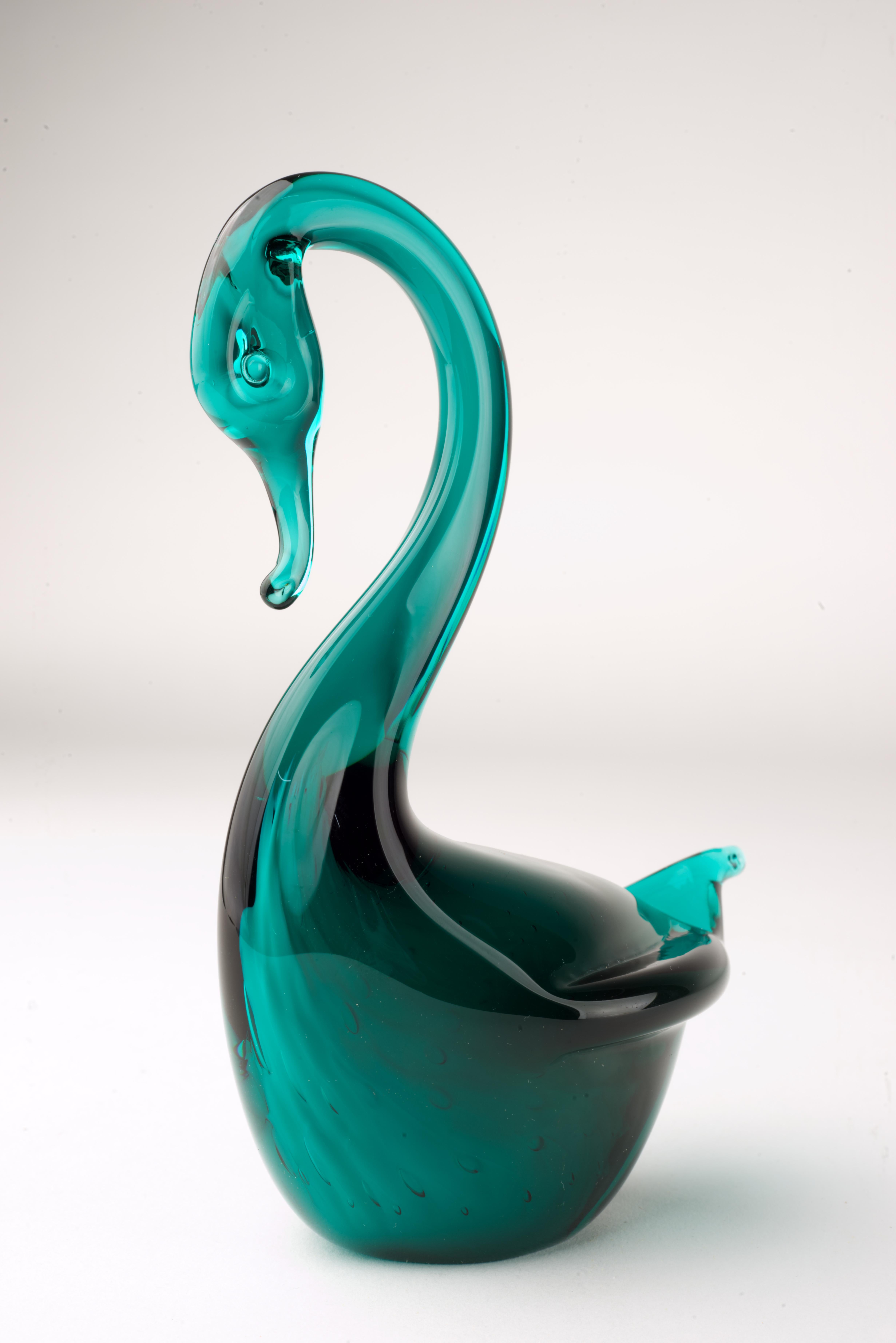 Arte Murano Swan Green White Sommerso Glass Figurine Paperweight For Sale 1