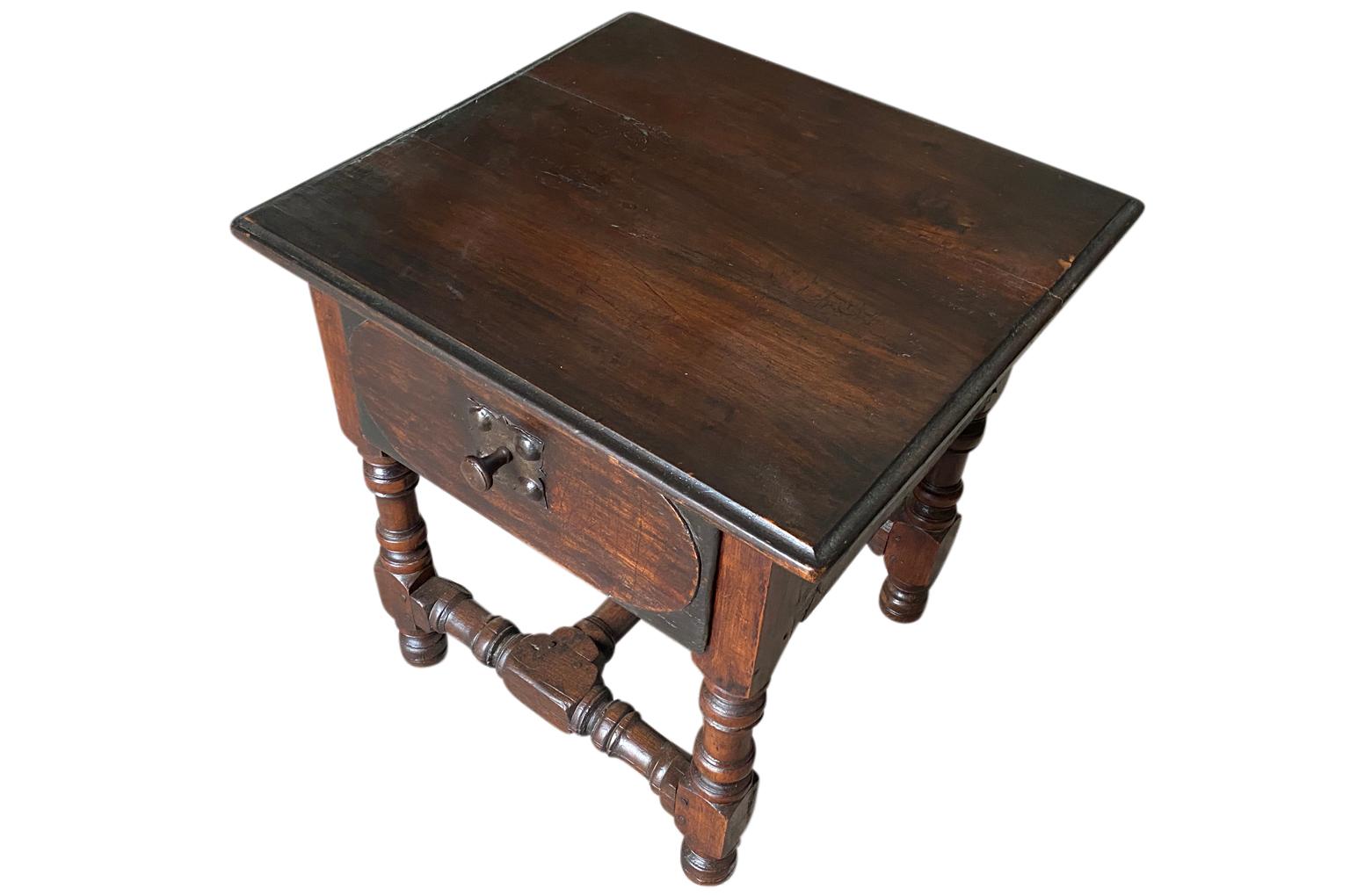 Oak Arte Populaire French 18th Century Side Table For Sale
