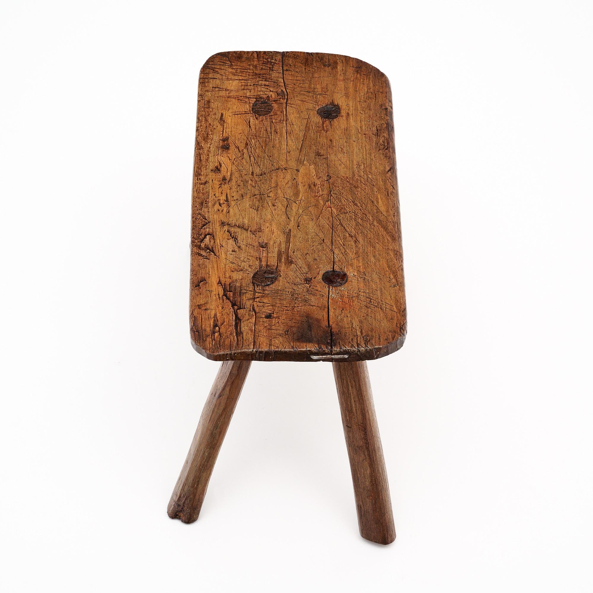 Taburete antiguo italiano Arte Povera en venta 2
