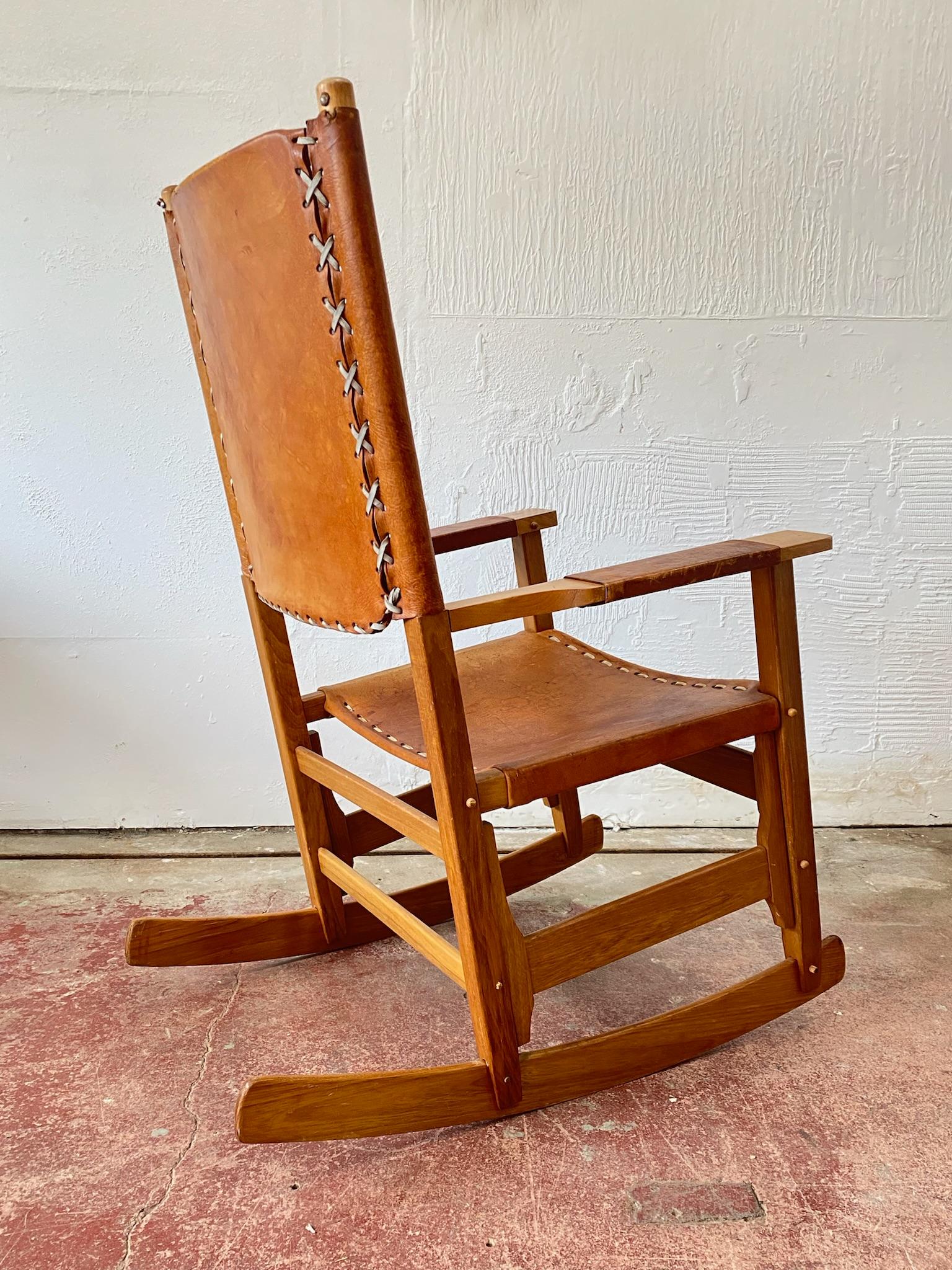 Late 20th Century Arte Sano, Cognac Leather Rocking Chair, Colombia, 1970's For Sale