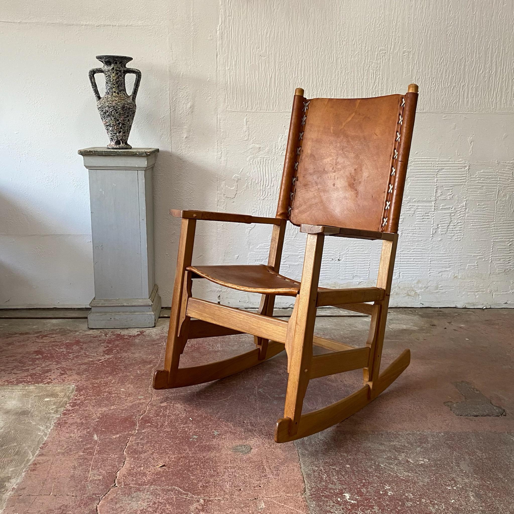 Arte Sano, Cognac Leather Rocking Chair, Colombia, 1970's For Sale 2