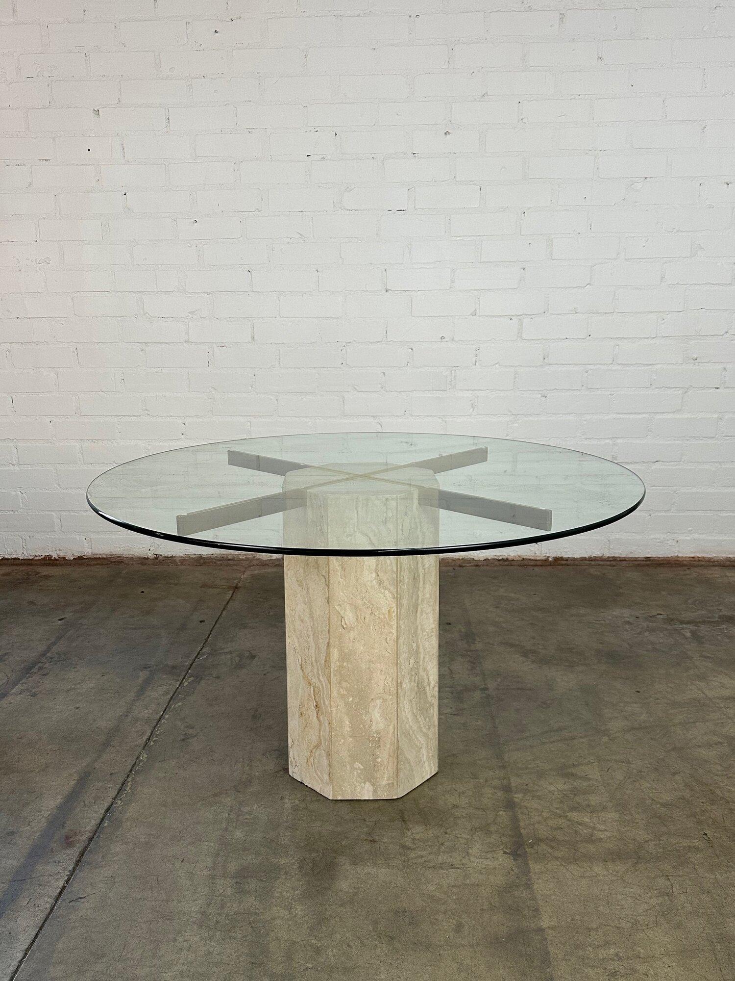 artedi dining table