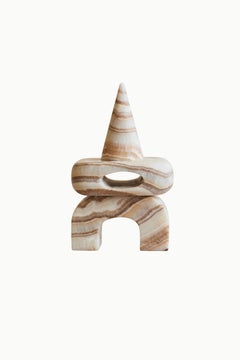 Artefacto Marble I Pink, scultura contemporanea, realizzata a mano in Messico