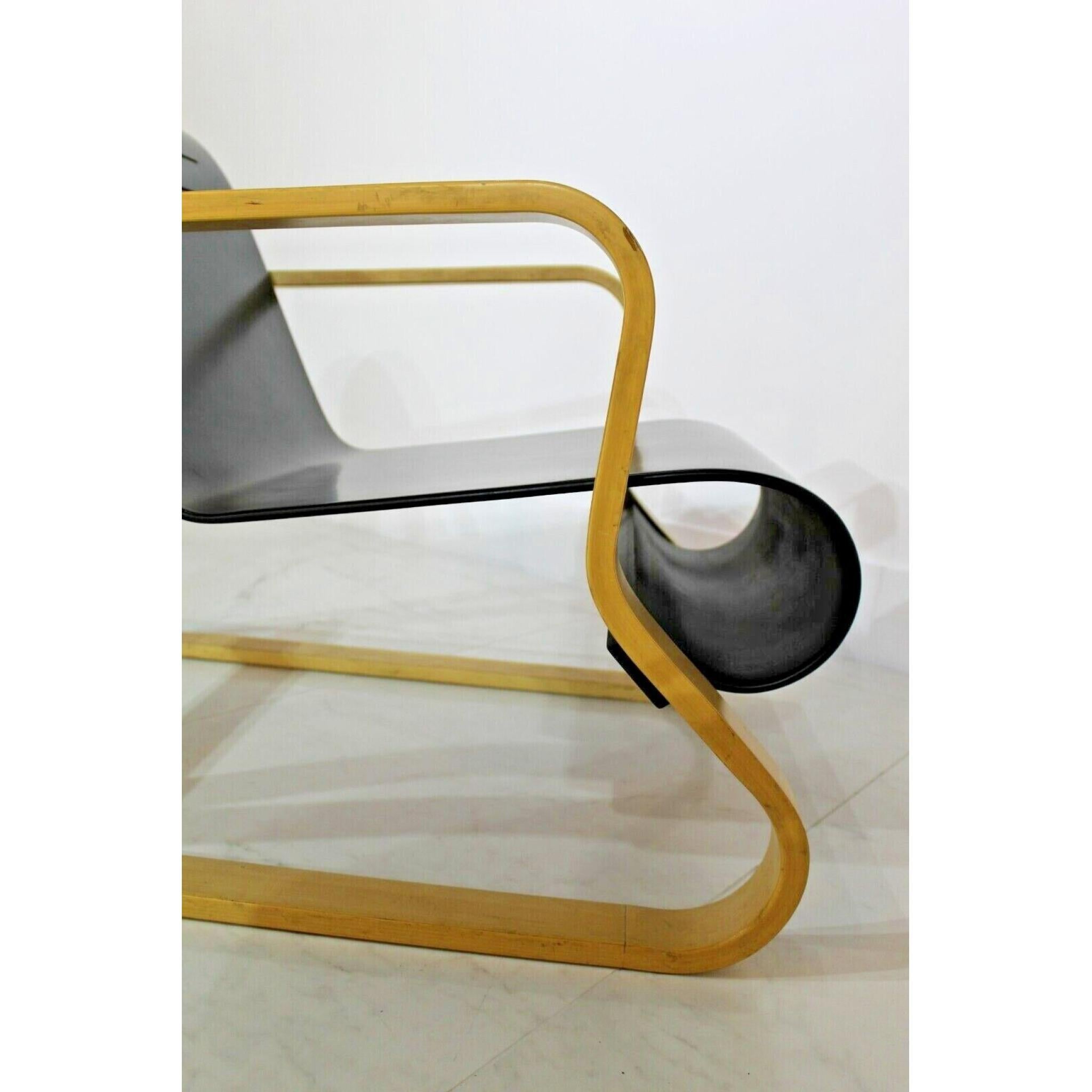 Alvar Aalto, Artek, 41 Paimio Scroll Chair In Good Condition In London, GB