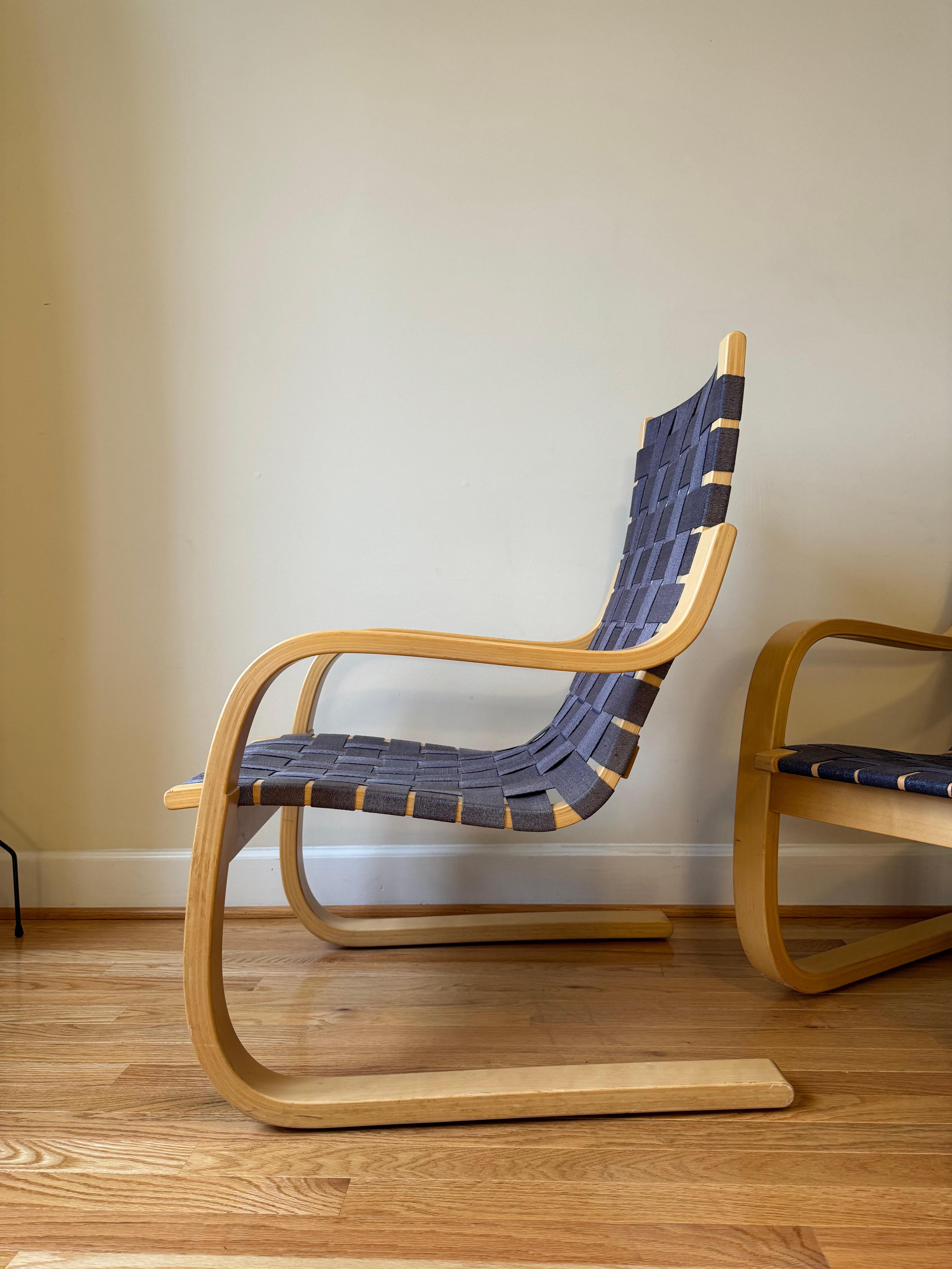 Artek Armchair 406 by Alvar Aalto for Artek For Sale 5