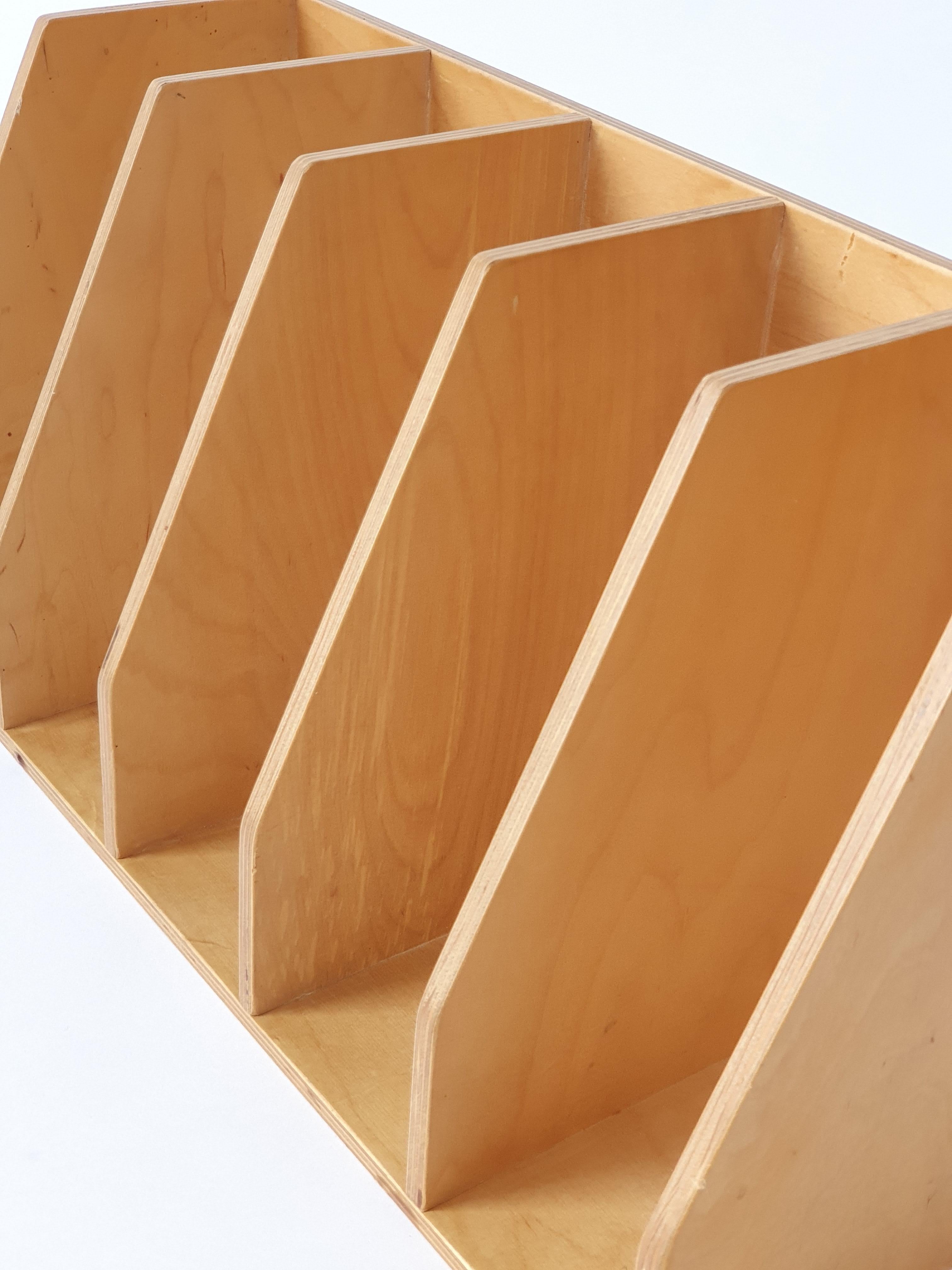 Scandinavo moderno Leggio Artek di Aino Aalto in vendita