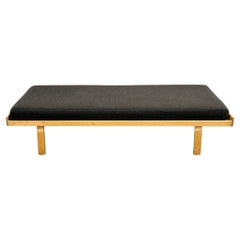 Artek Daybed 710 by Alvar Aalto