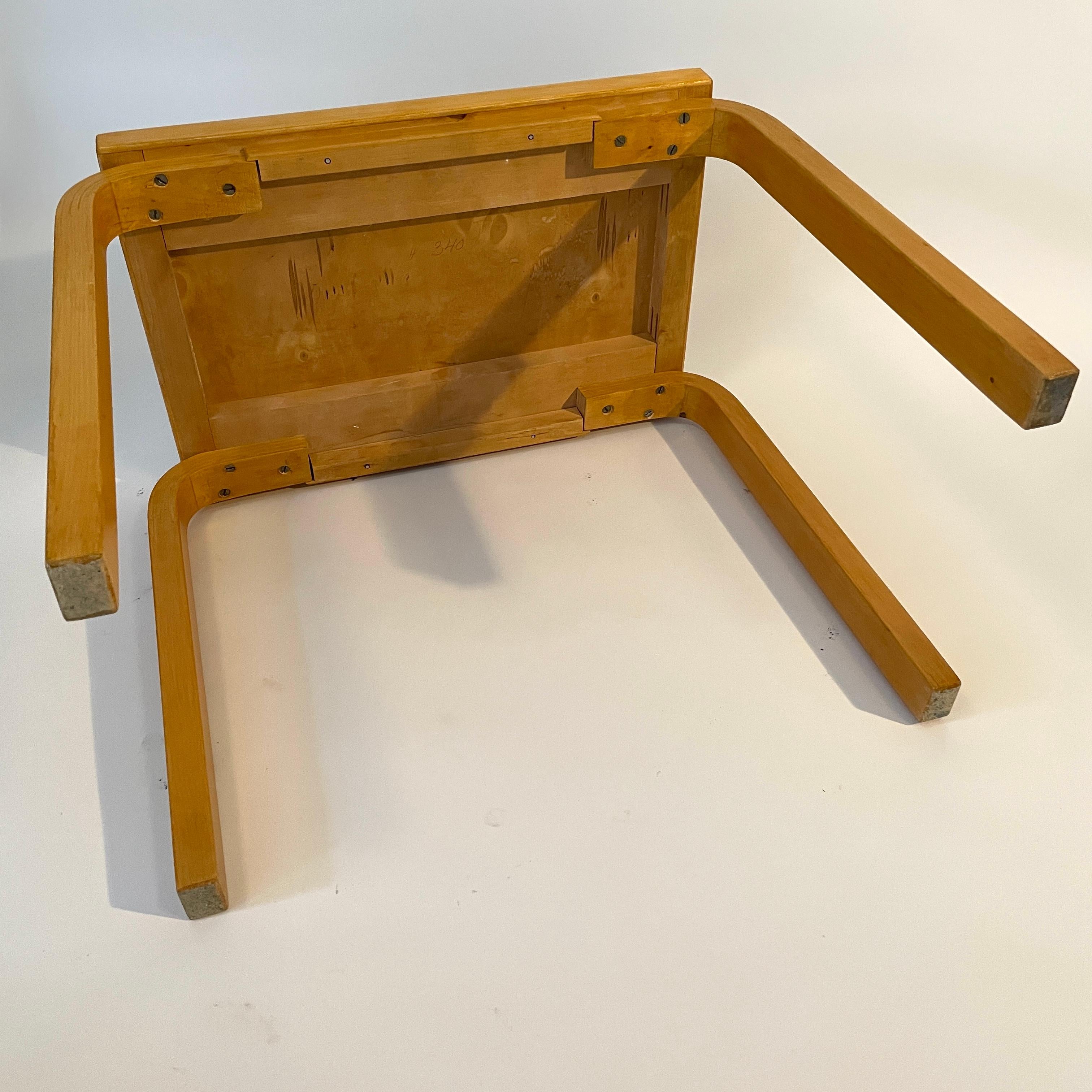 Artek Side Table by Alvar Aalto. !950´s 7