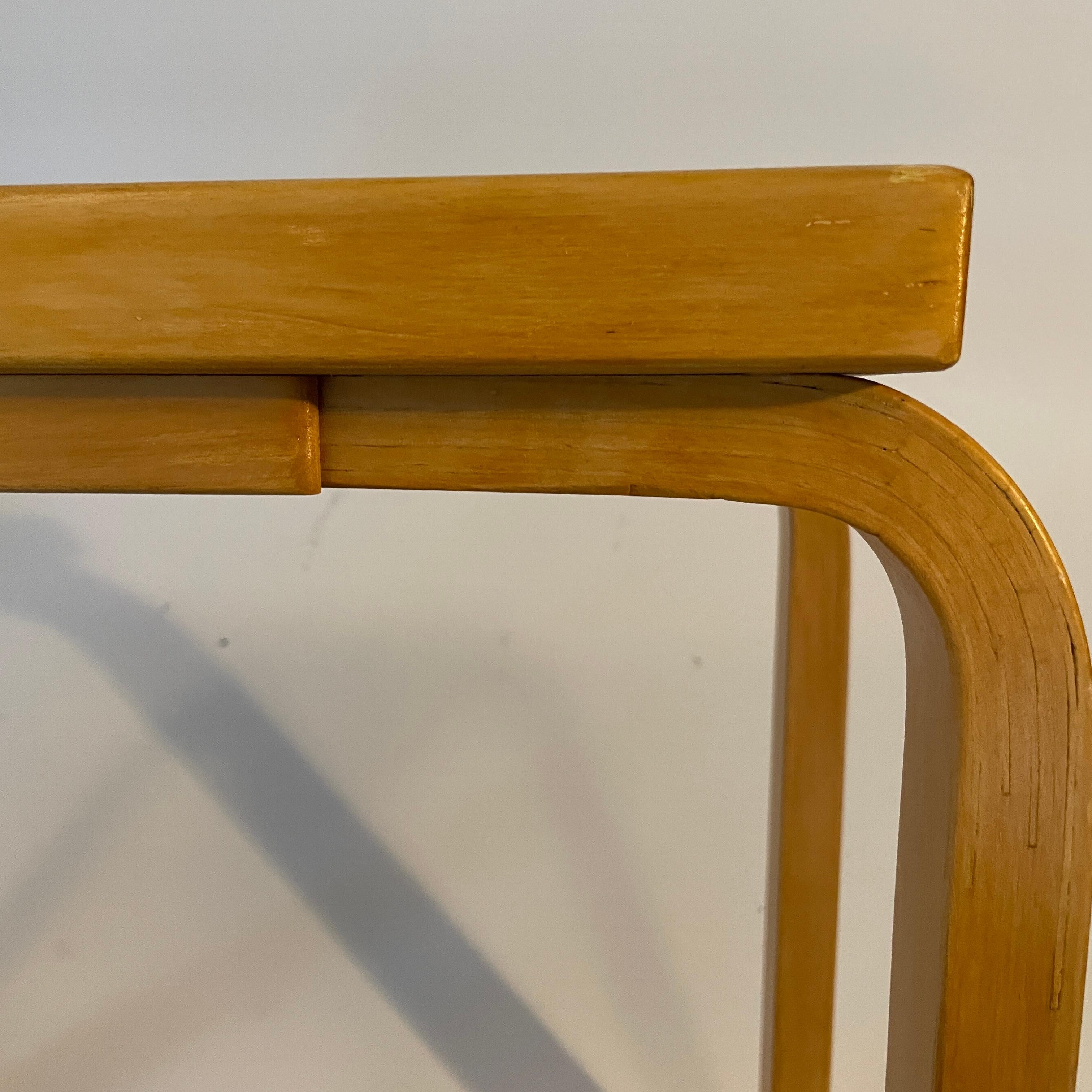 Artek Side Table by Alvar Aalto. !950´s 9