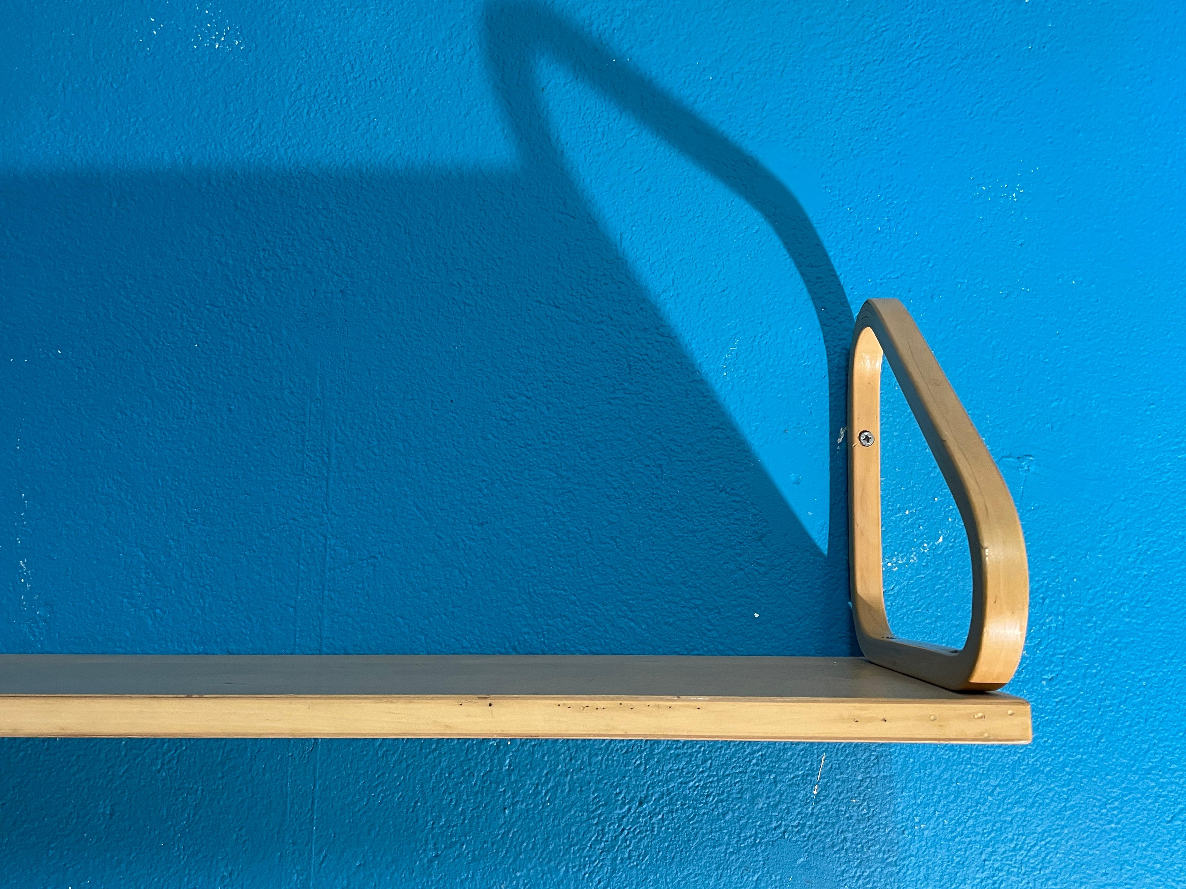 Artek Wall Shelf by Alvar Aalto, 1960s For Sale 4