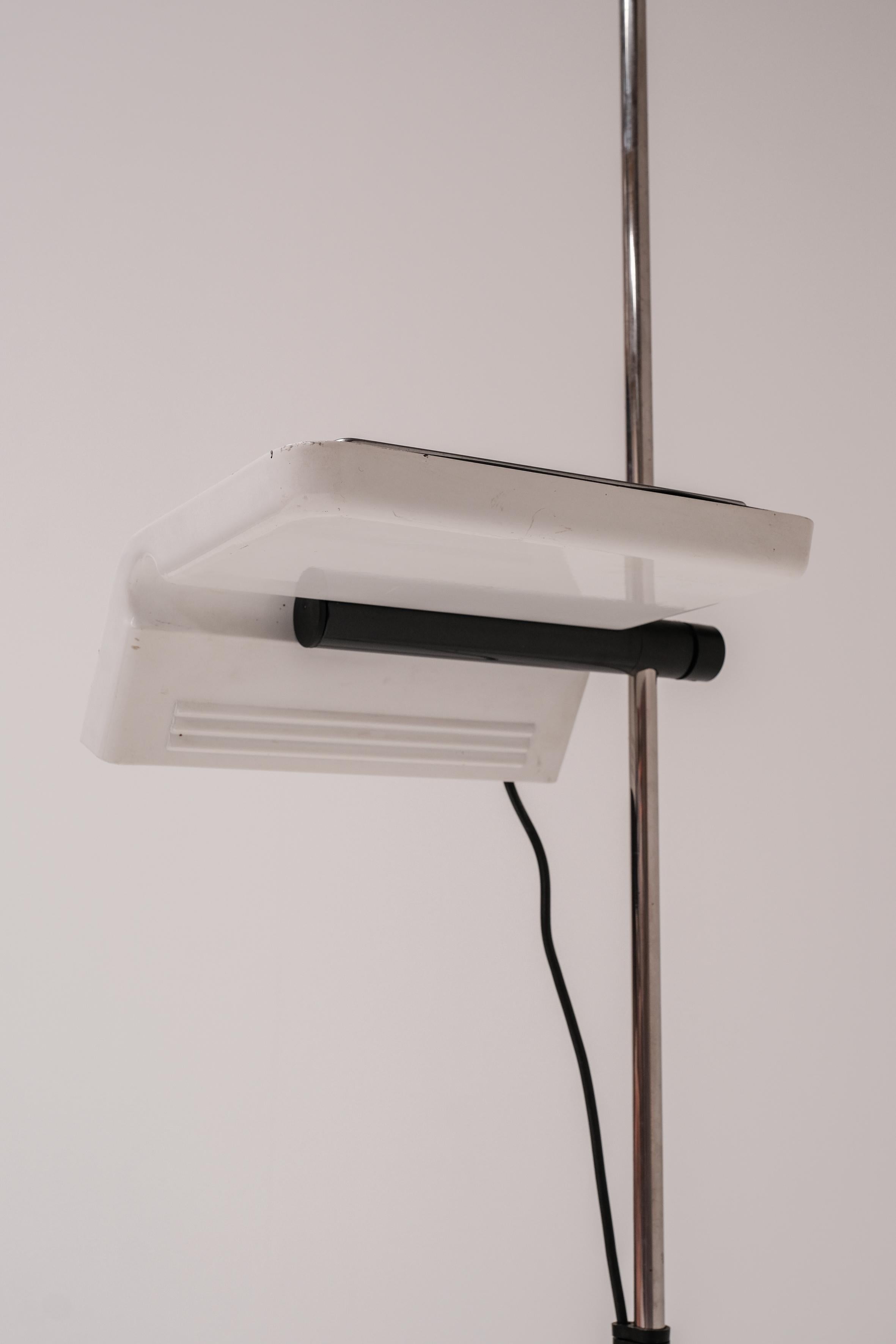 Mid-Century Modern Arteluce Chrome floorlamp Designed by Bruno Gecchelin Model 1105 For Sale