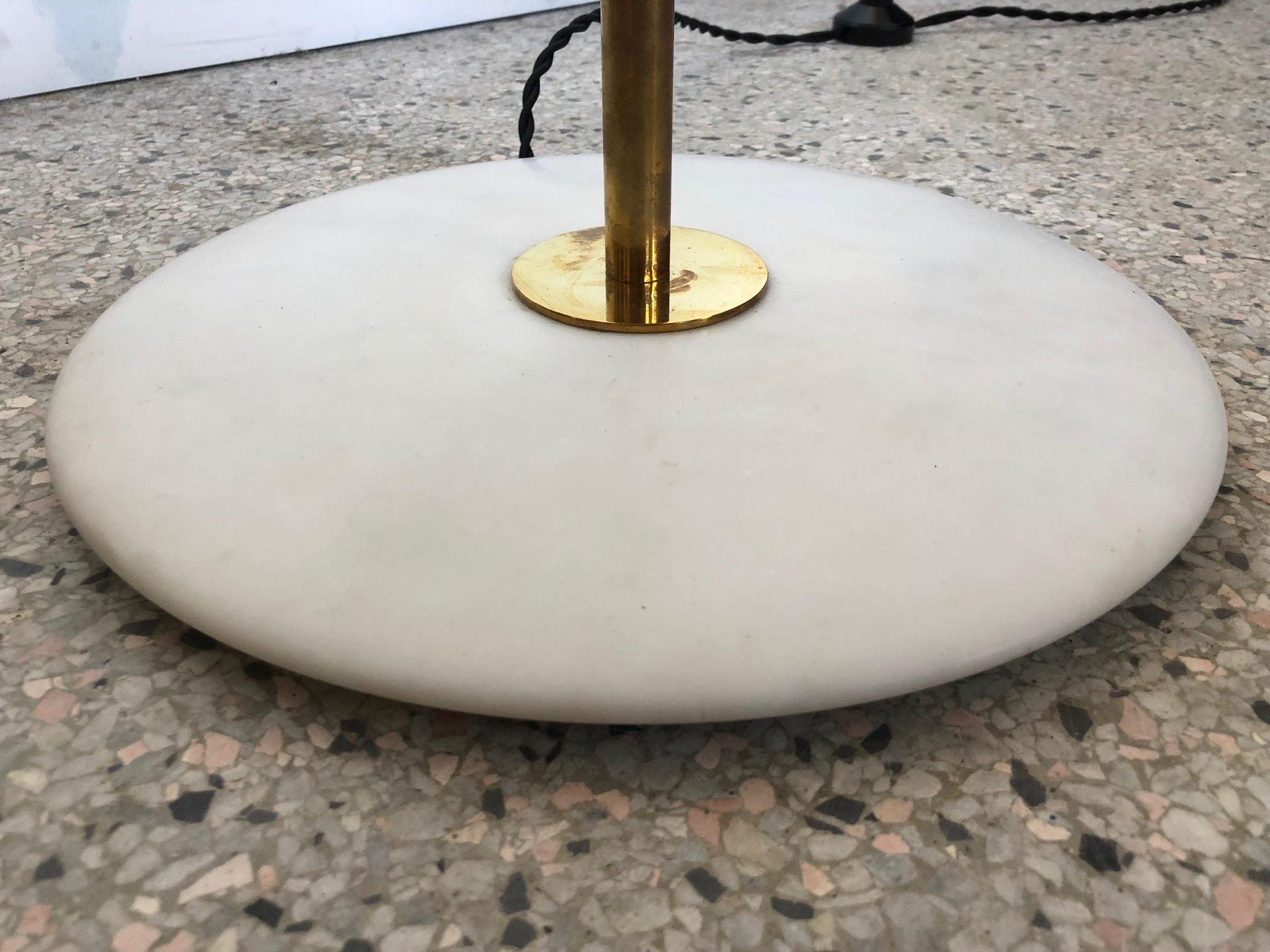 Arteluce Floor Lamp Model 1034 In Good Condition In St.Petersburg, FL