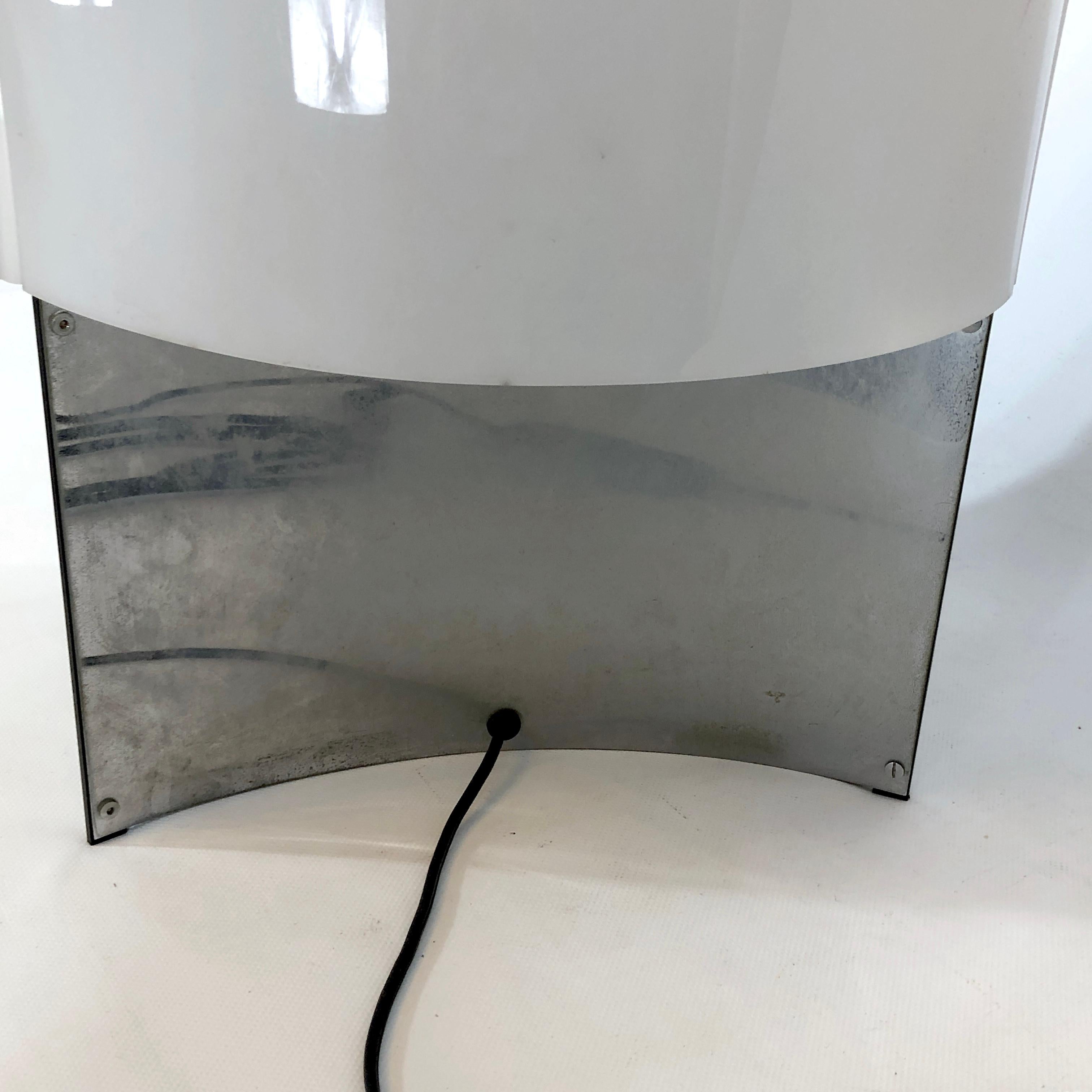 Arteluce, Modèle 526G de lampe de bureau de Massimo Vignelli des années 60 en vente 3