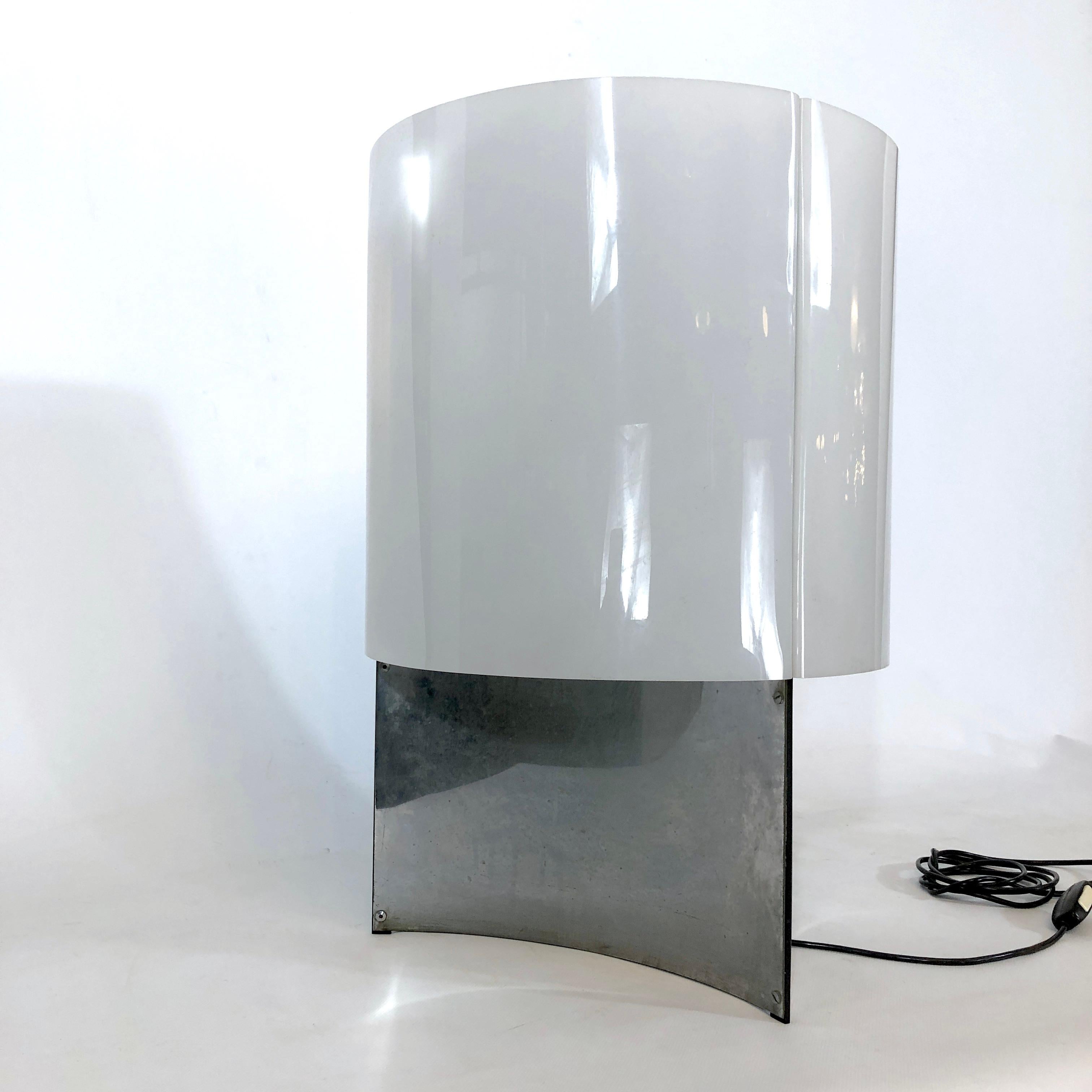 Arteluce, Model 526G Table Lamp by Massimo Vignelli from 60s In Good Condition For Sale In Catania, CT