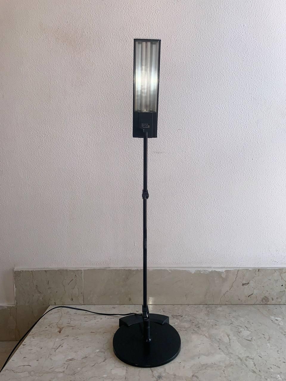 Arteluce für Ezio Didone, Schreibtischlampe da Tischleuchte 990' im Zustand „Gut“ im Angebot in Palermo, IT