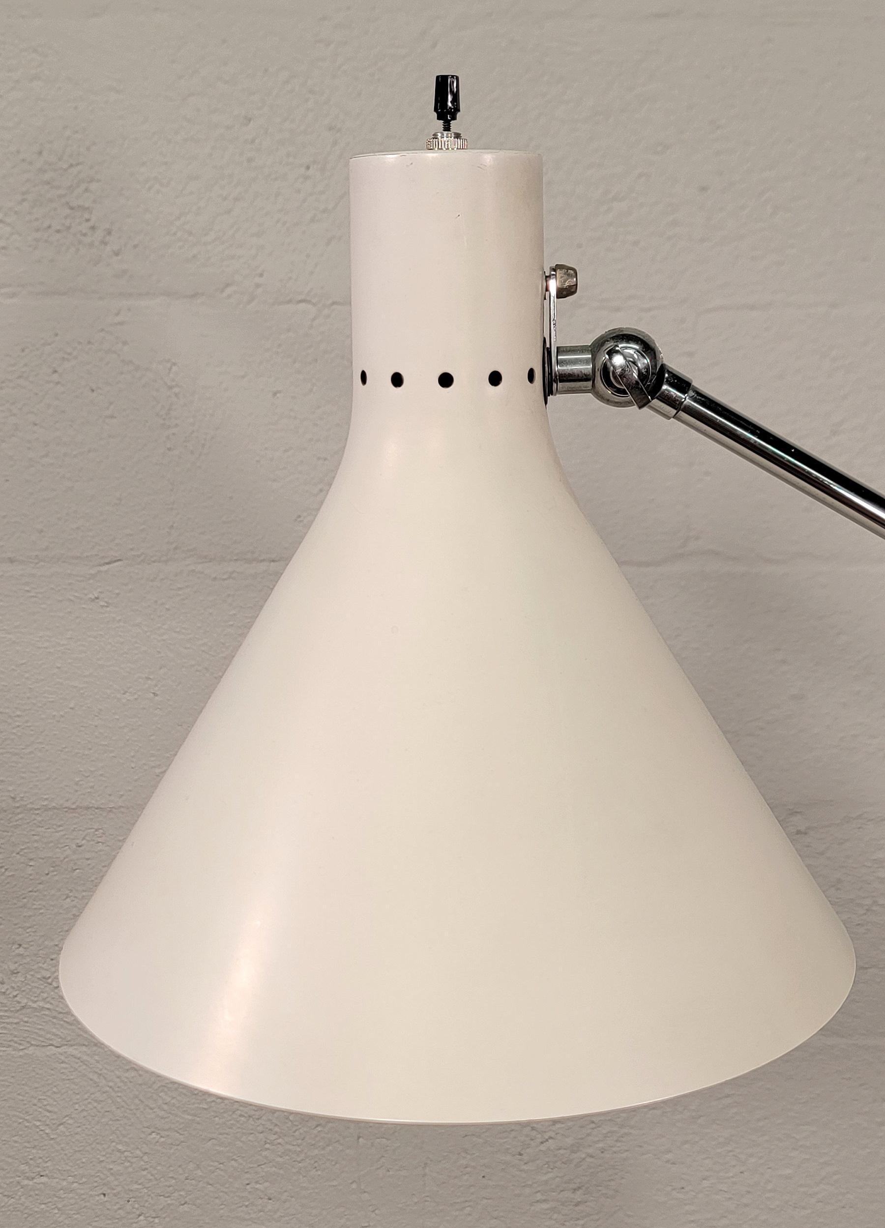 White articulating single-arm floor lamp by Gino Sarfatti for Arteluce. Adjustable height. Carrara marble base and black leather wrapped handle.  Made in Italy, circa 1960s. Stamped 