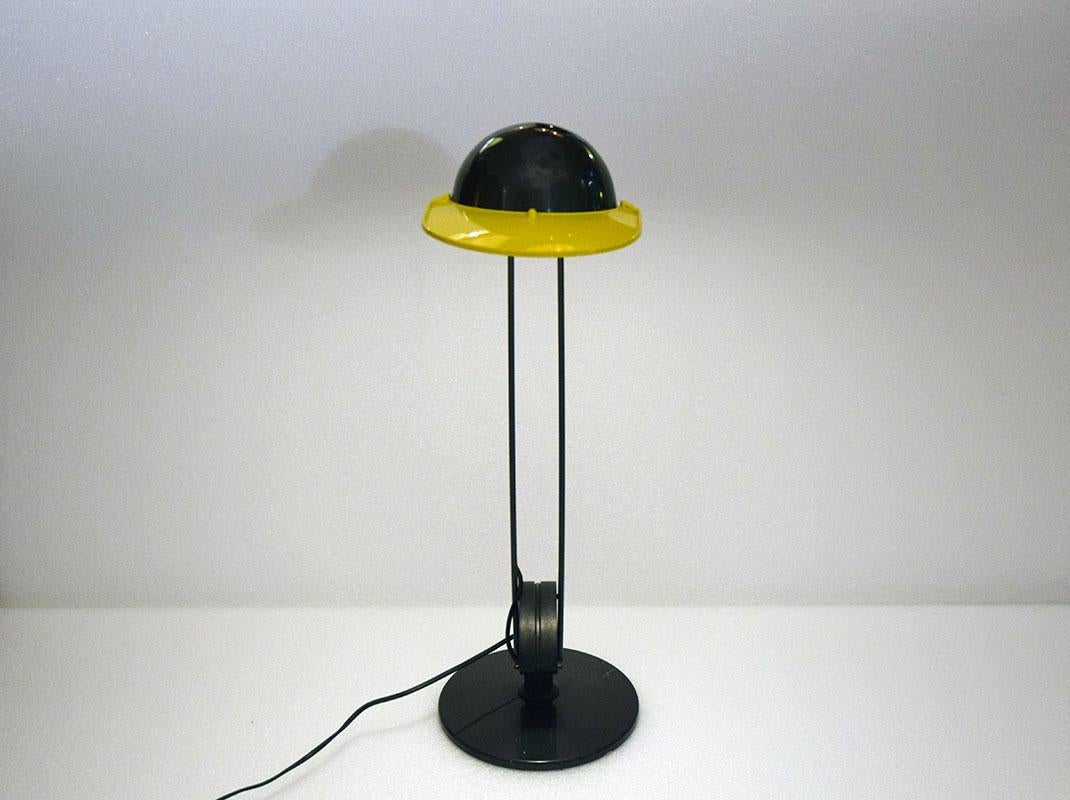 Lampe à poser Arteluce Donald design King & Miranda années 1980 Excellent état - En vente à Parma, IT