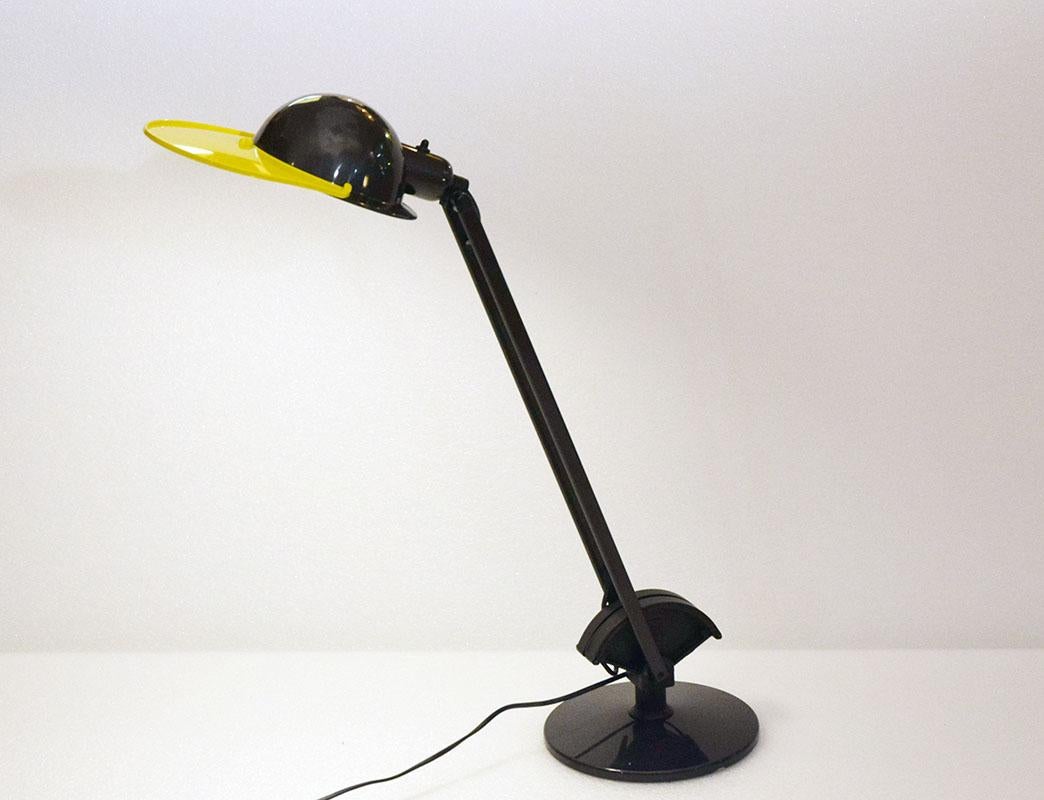 Métal Lampe à poser Arteluce Donald design King & Miranda années 1980 en vente