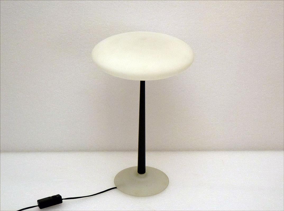 Arteluce table lamp Pao2 design Matteo Thun, 1990s In Excellent Condition For Sale In Parma, IT