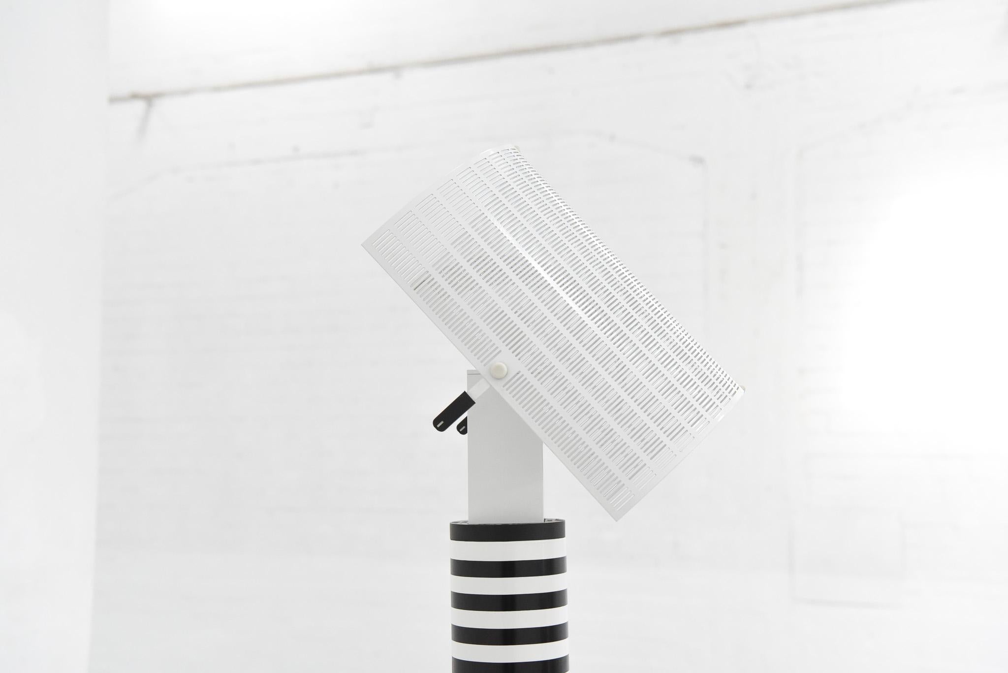 Artemdie Shogun floorlamp by Mario Botta 1986 In Good Condition For Sale In Münster, DE