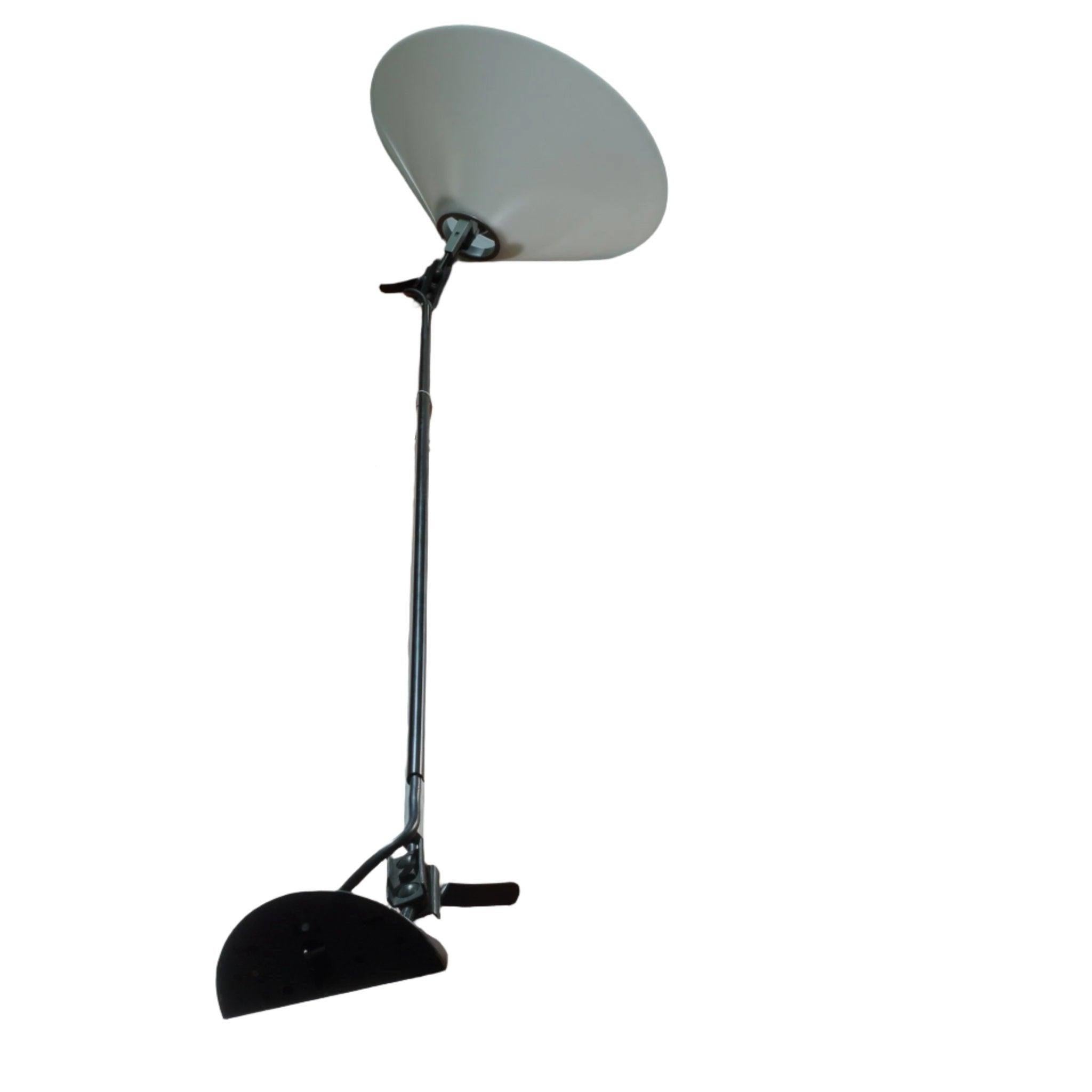 Artemide Aggregato Braccio 110 by Enzo Mari In Good Condition In Basildon, London