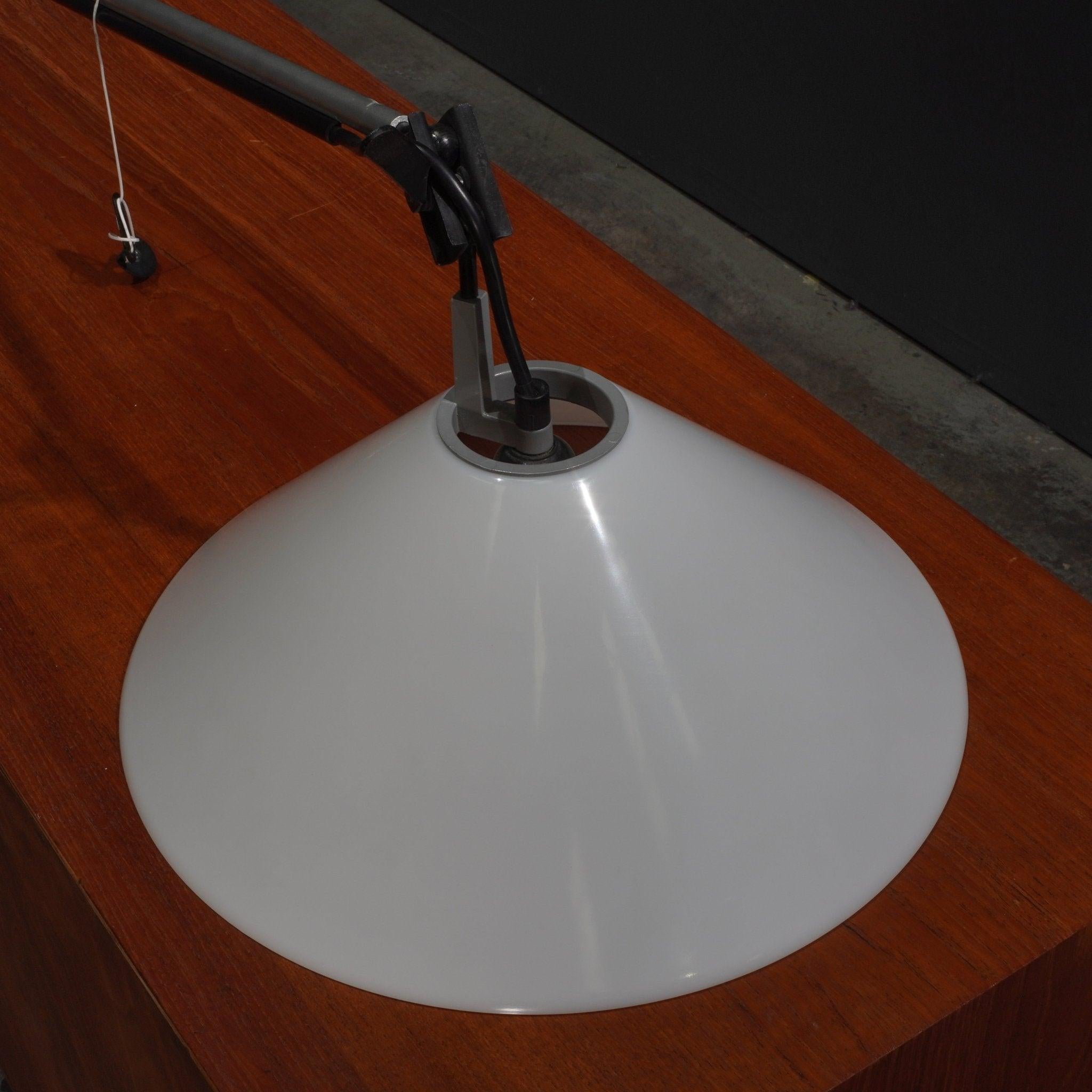 Artemide Aggregato Braccio 110 by Enzo Mari 1