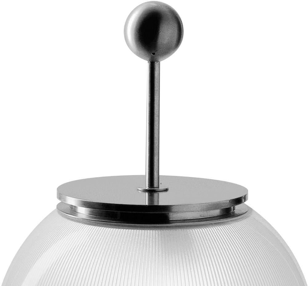 Artemide Alfa LED-T table lamp in white and black marble base. Designed by Sergio Mazza, its visionary design and luxurious combination of delicate glass and marble embodies Artemide’s testament beauty and innovation.
 
Born in Italy in 1931, Sergio