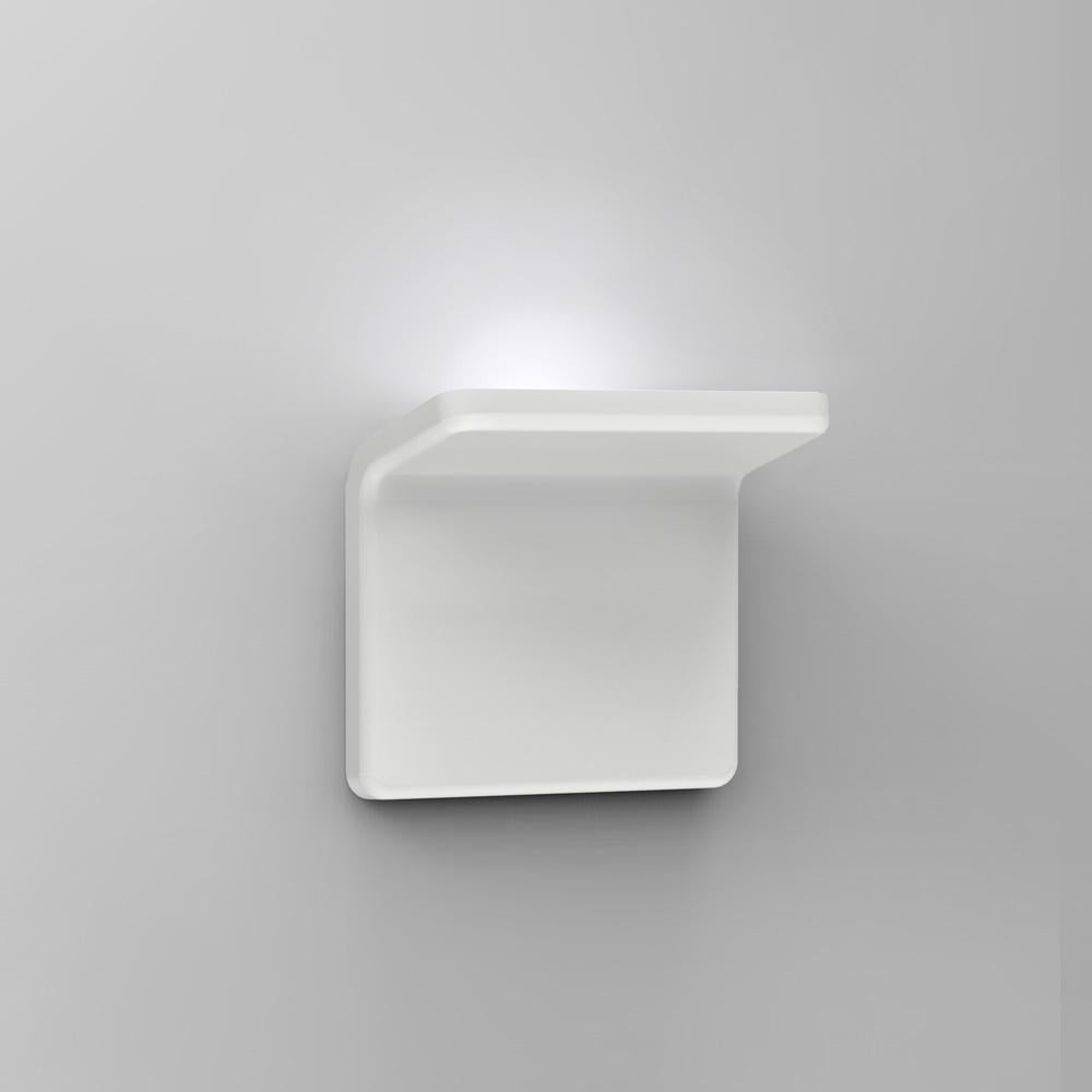Modern Artemide Cuma 20 LED Wall Light in White For Sale