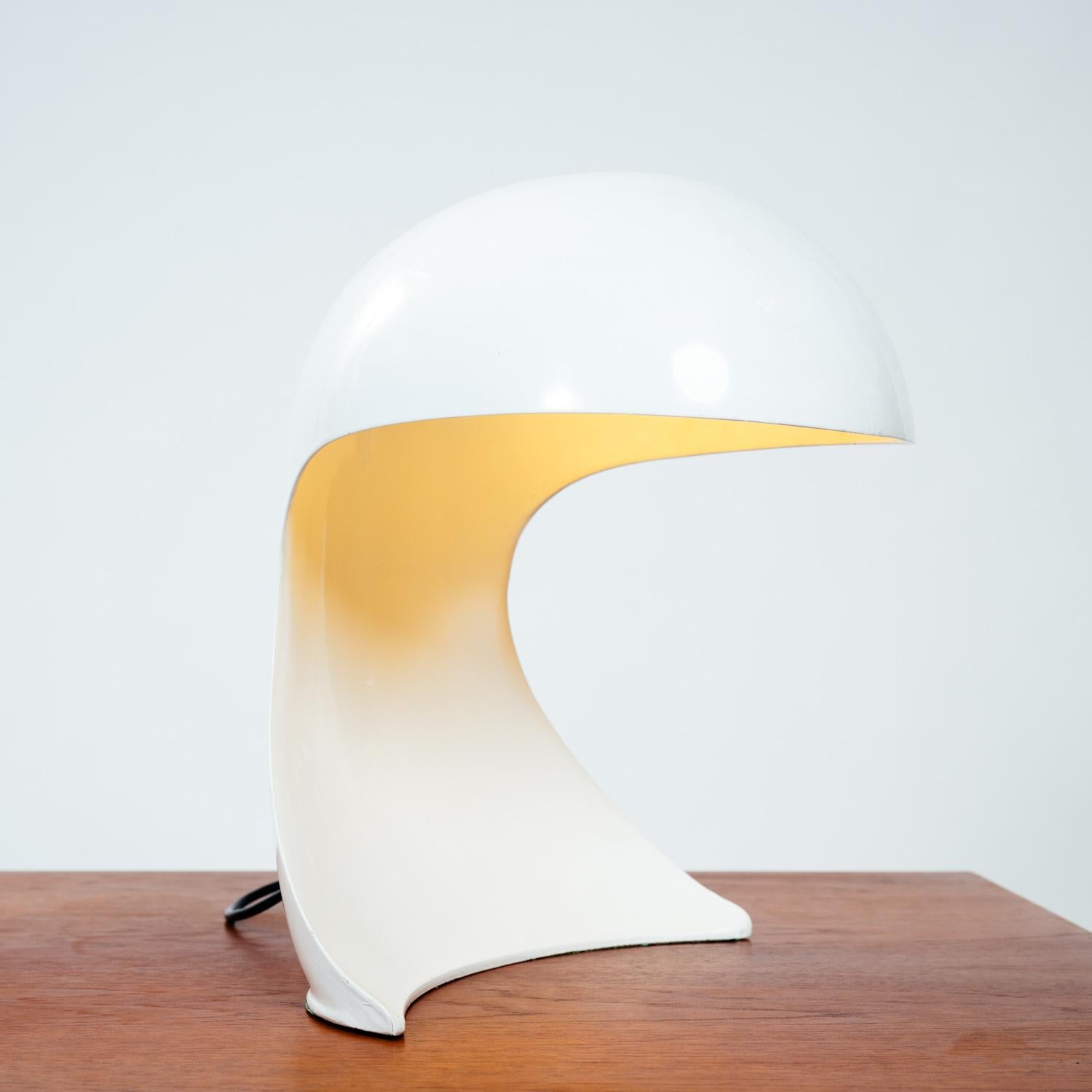 Italian Artemide Daria light by Tognon, 1969 For Sale