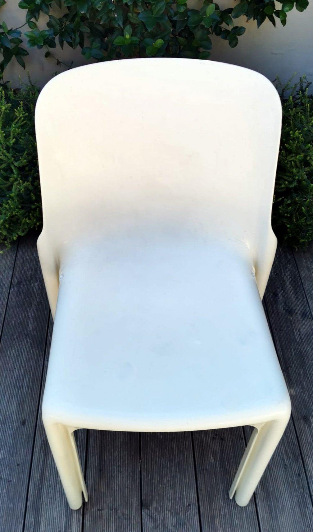Italian Artemide Design Vico Magistretti 6 Chairs Model Selene For Sale 3