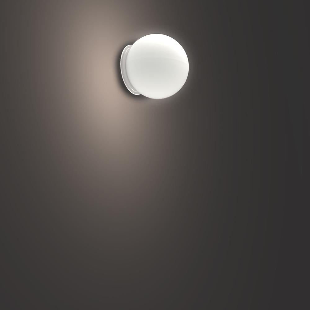 A globe-like diffuser of acid-etched blown glass atop a thermoplastic base, Dioscuri is available in 4 sizes which are all dimmable aside from the smallest. A multiple design-award winner, the Luminaire is offered in table, wall and ceiling