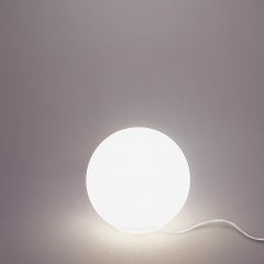 Artemide Disocuri 35, weiße Tischlampe