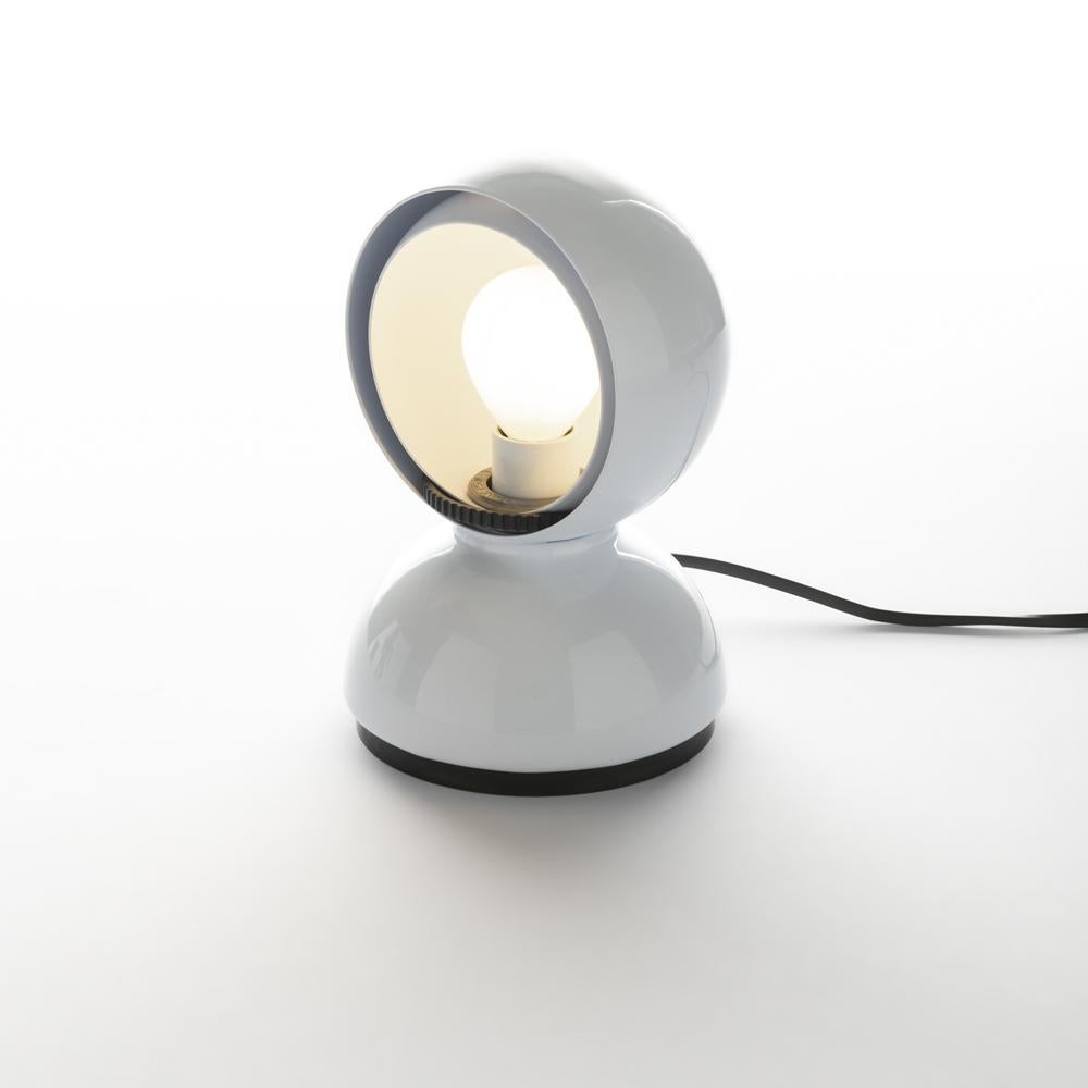 Moderne Lampe de bureau Artemide Eclisse E12 blanche en blanc de Vico Magistretti en vente