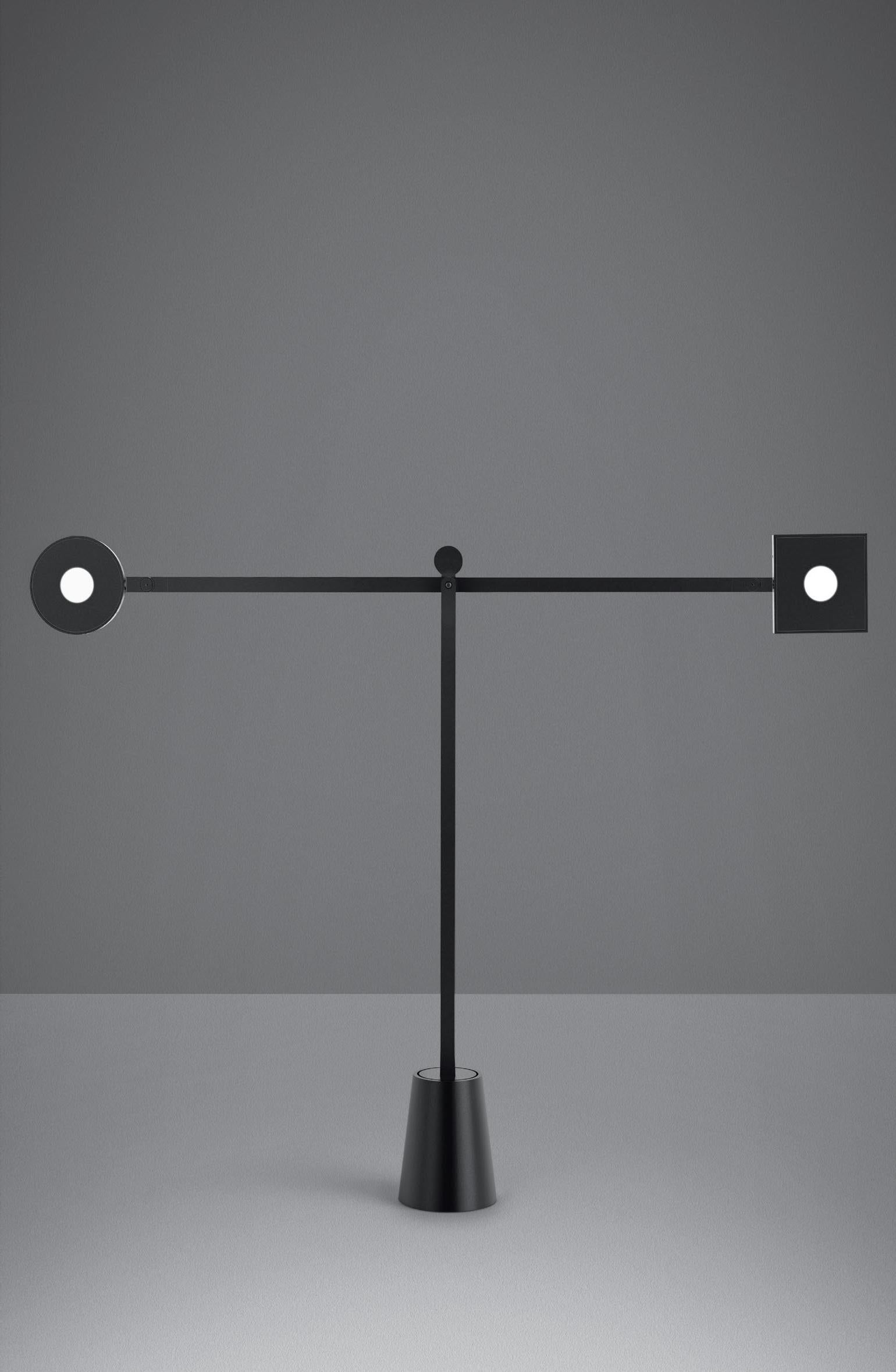 Moderne Artemide Equilibrist LED Table Lamp by Jean Nouvel en vente