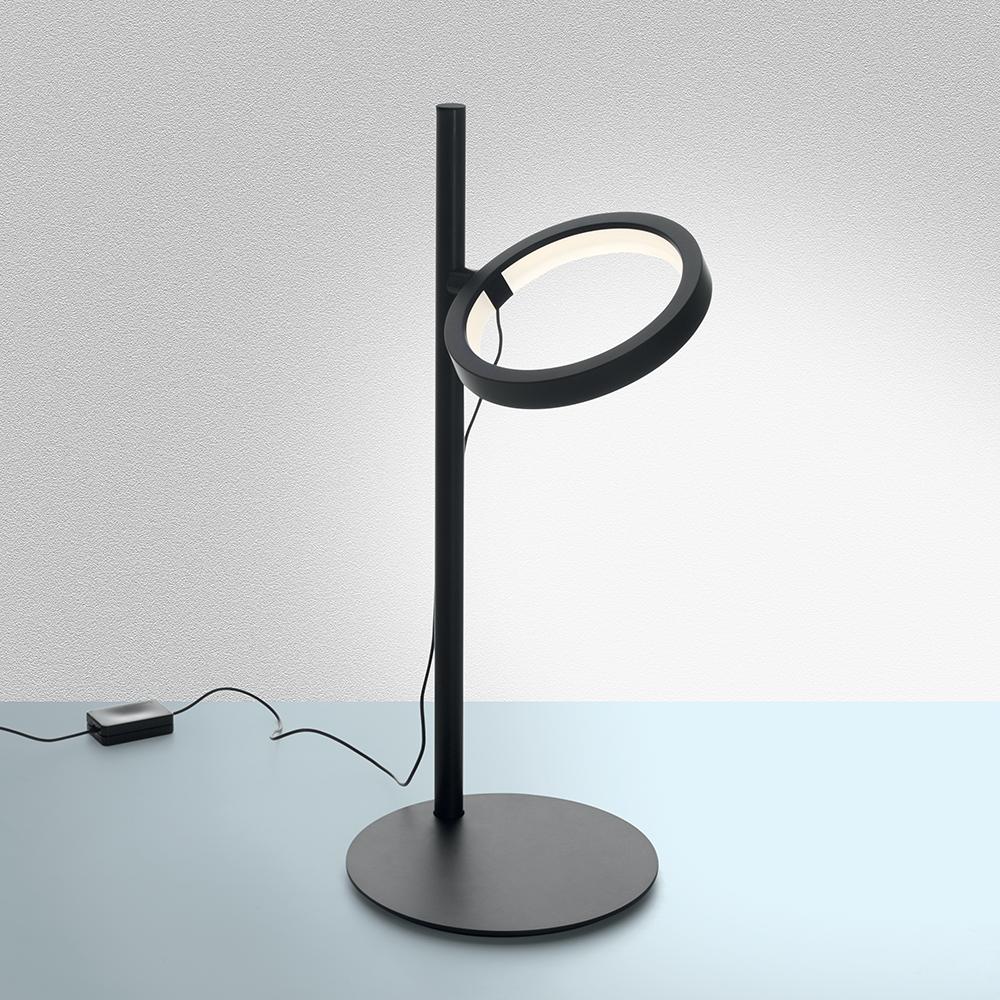 Providing light at once ambient and directional, Ipparco’s circle of light can attach anywhere on its stem via a powerful magnet.
Maximum flexibility in LED form invites interaction.
Diffuser in polycarbonate with aluminium support
Magnet on the