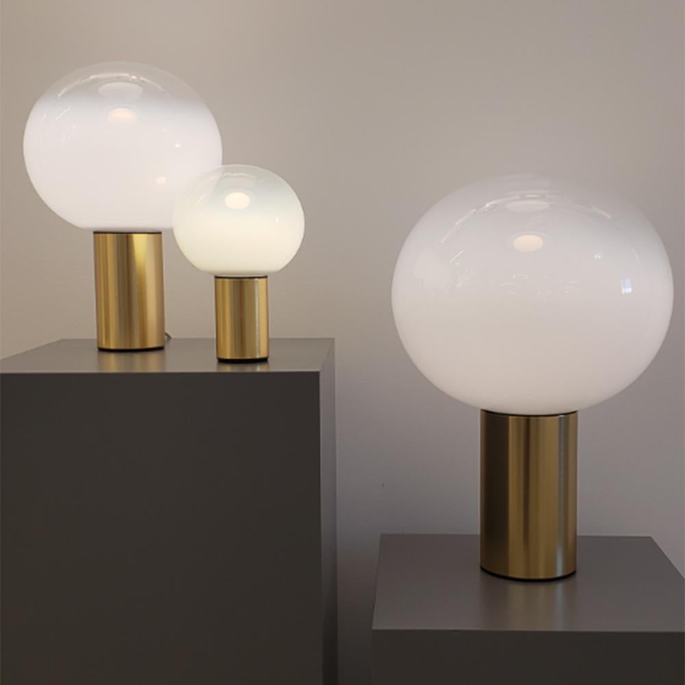 Contemporary Artemide Laguna 26 E26 Table Lamp in Gold by Matteo Thun For Sale