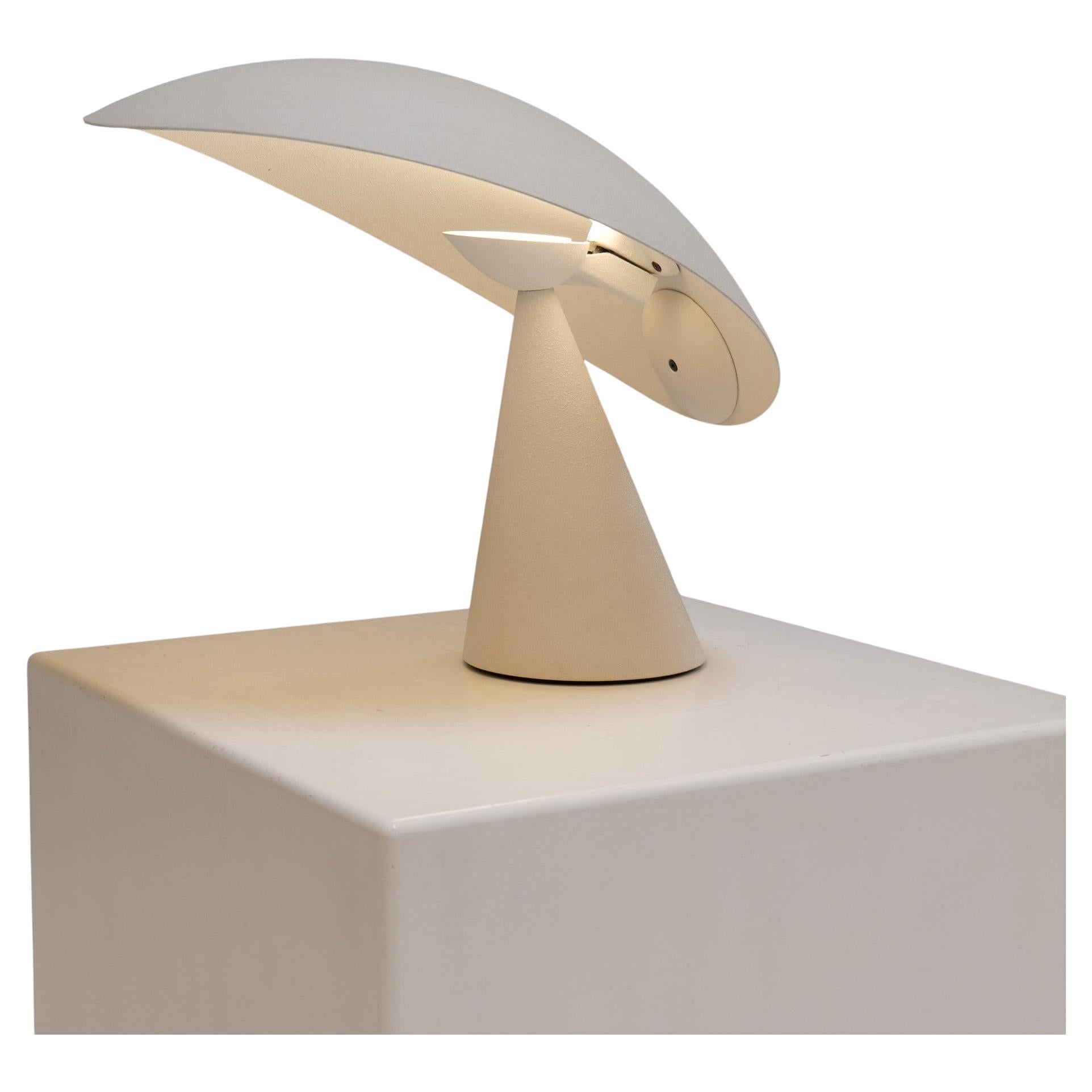 Rare sculptural lamp by the multiltalent: Masayuki Kurokawa - Designer, architect & philosphoher.

A creation of japanese abstract design combined with italian craftsmanship  - Artemide.

60 cm depth, 48 cm height 51 cm width, materials: enamled