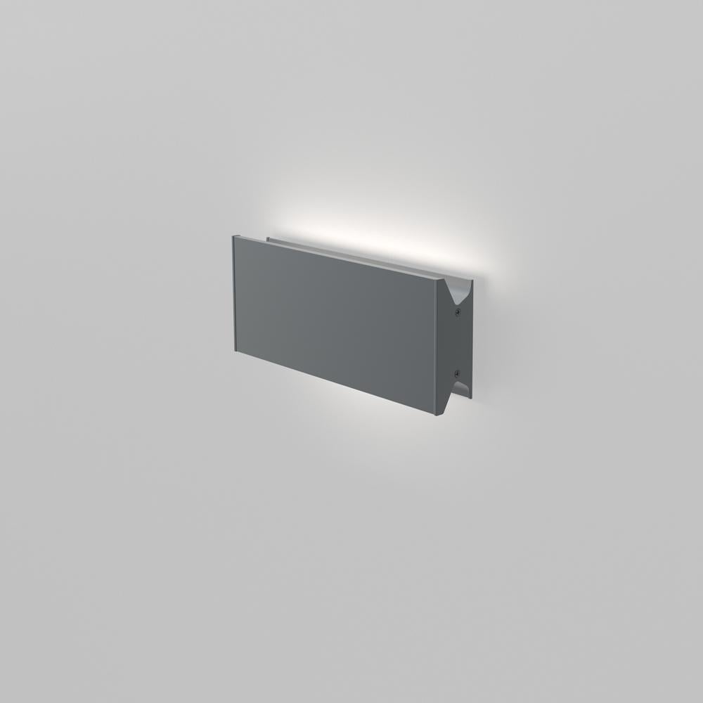 Wall or ceiling mounted luminaire for direct, indirect or direct or indirect lighting.

Extruded aluminium body in textured white or textured anthracite finish with aluminium end caps matched to body. Available in 4 lengths.

Fixture is designed to