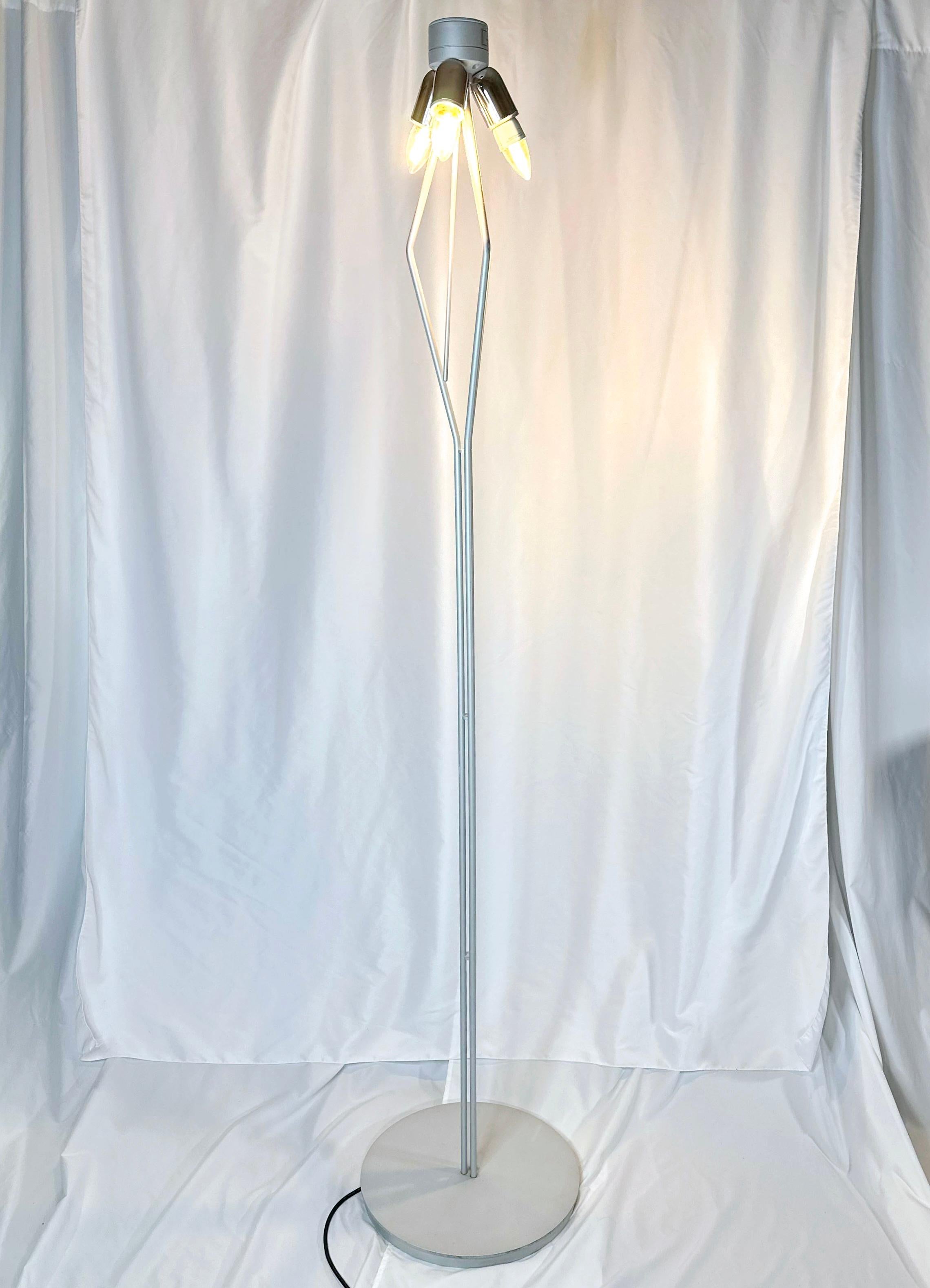 Artemide logico intuitive floor lamp with hand-blown glass  For Sale 4