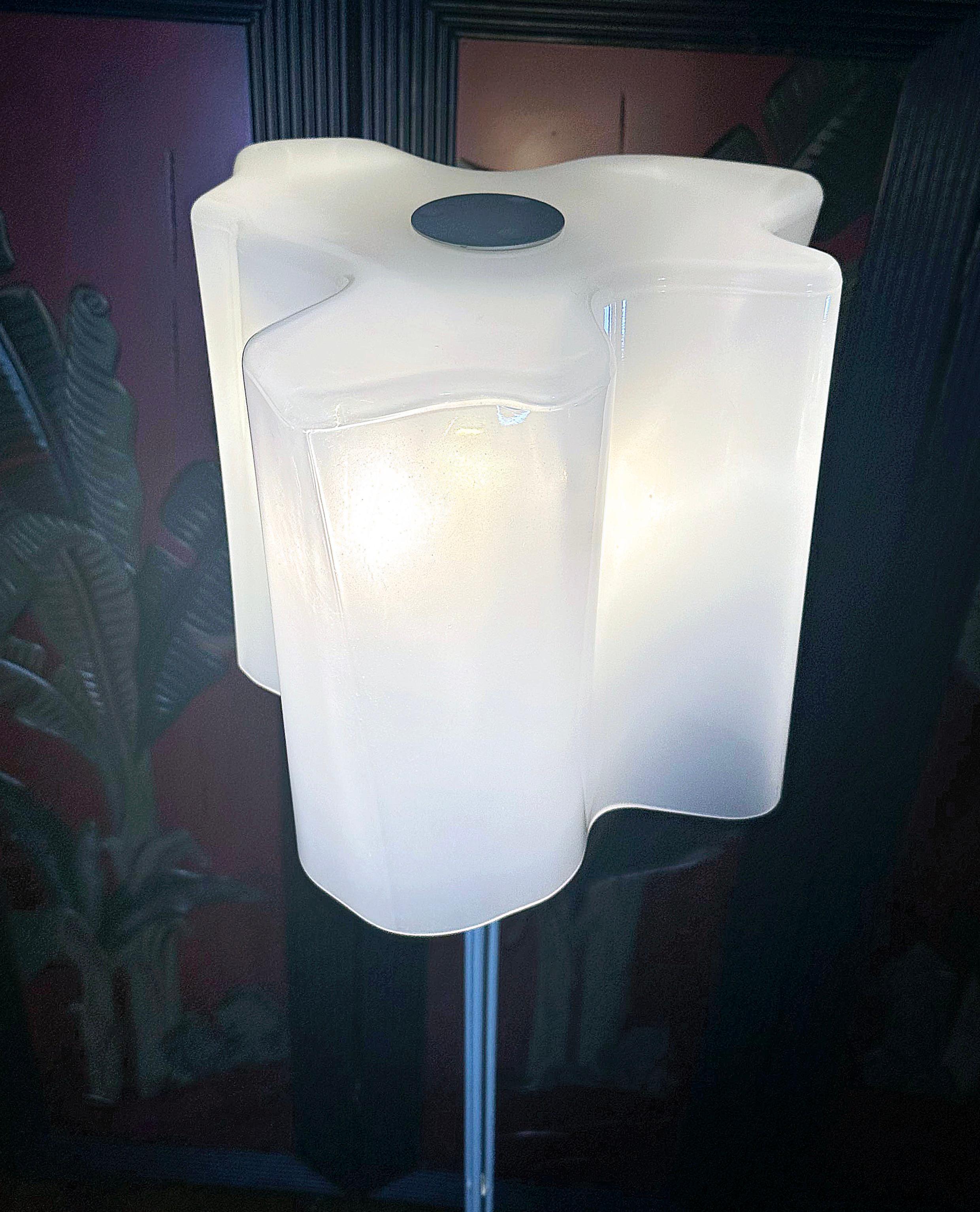 Artemide logico intuitive Stehlampe mit mundgeblasenem Glas  im Angebot 5